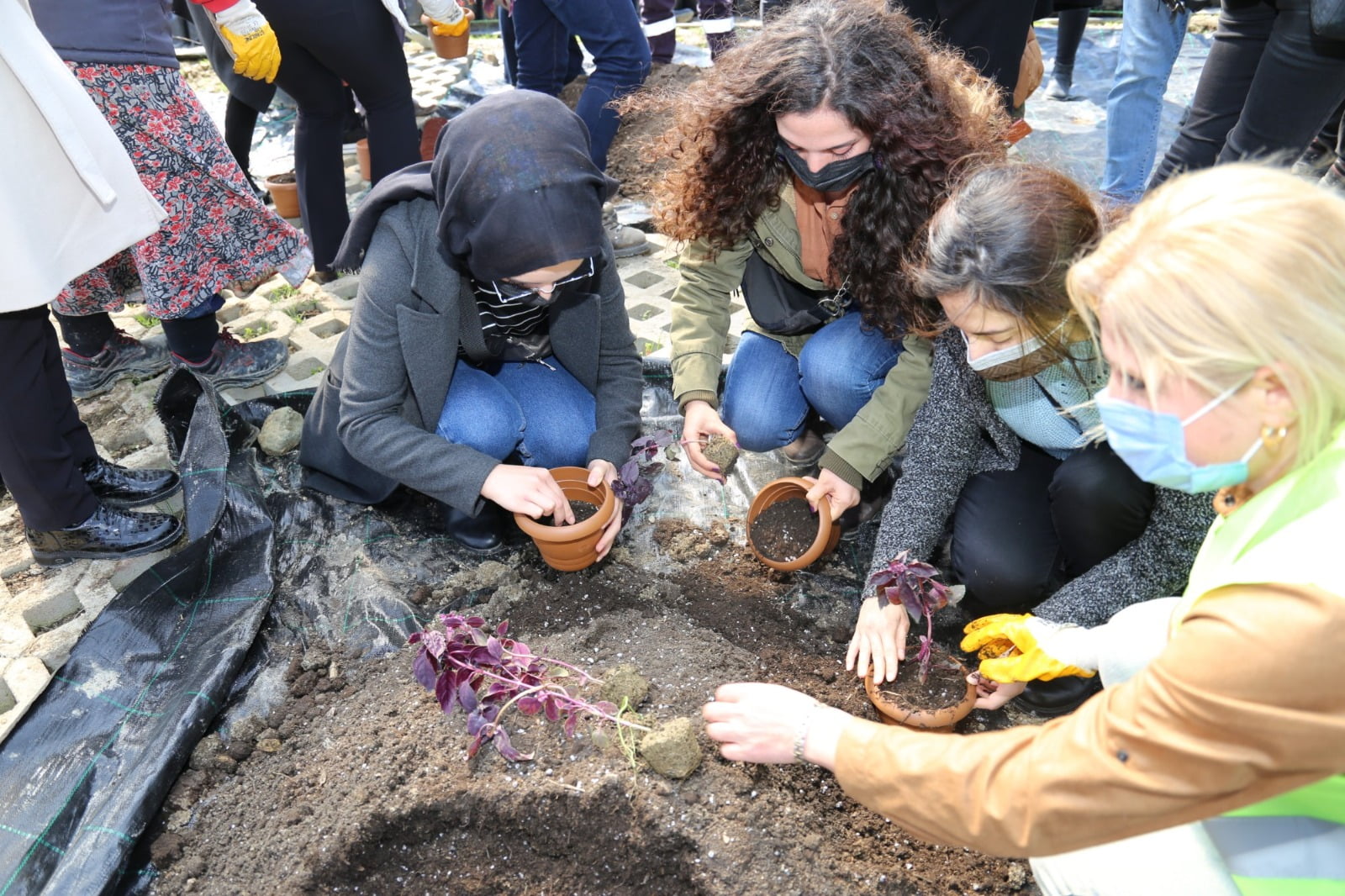 HATAYIN URETKEN KADINLARI EXPO SERALARINI ZIYARET ETTI 6