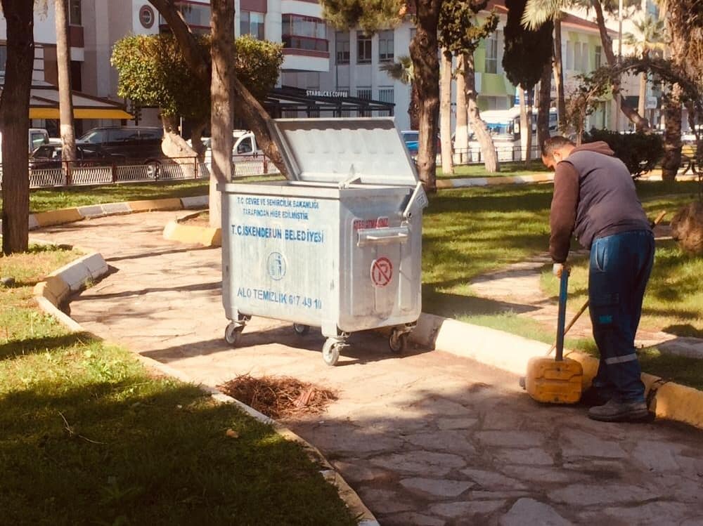 BAŞKAN FATİH TOSYALI:KENTİMİZİ KÖŞE BUCAK TEMİZLİYORUZ