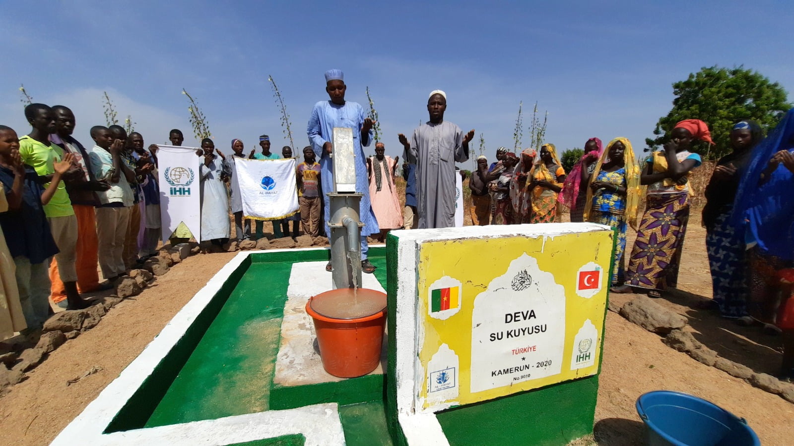 HATAY GENÇ İHH BAYANLARI KAMERUN’UN DERDİNE ‘DEVA’ OLDU