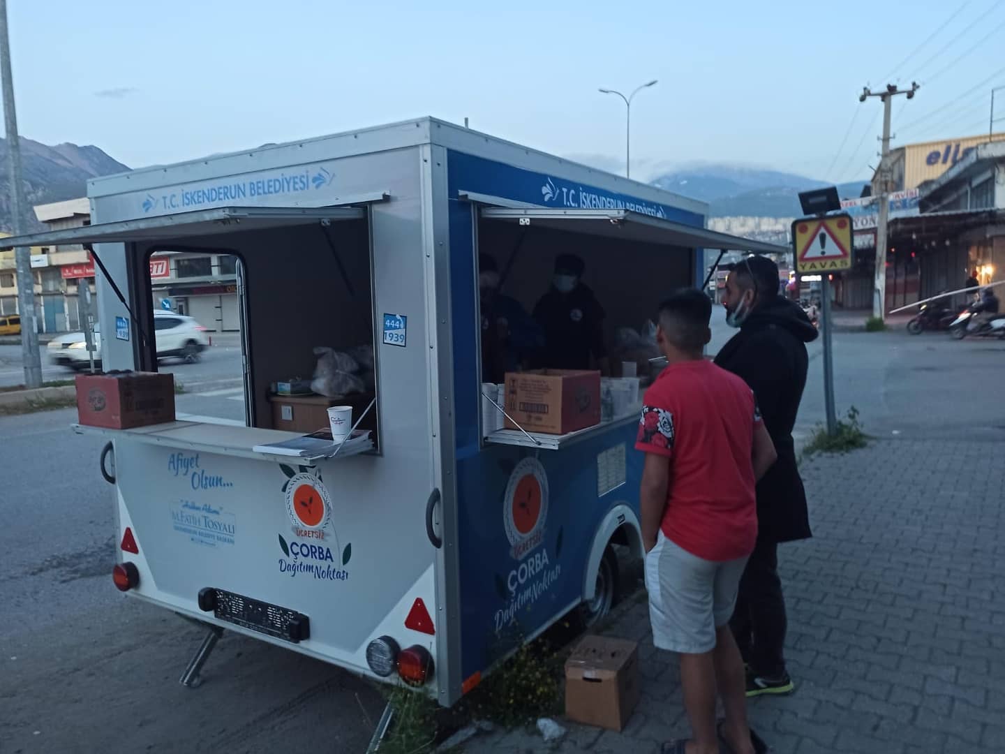 İftarda Çorba Dağıtımı Devam Ediyor