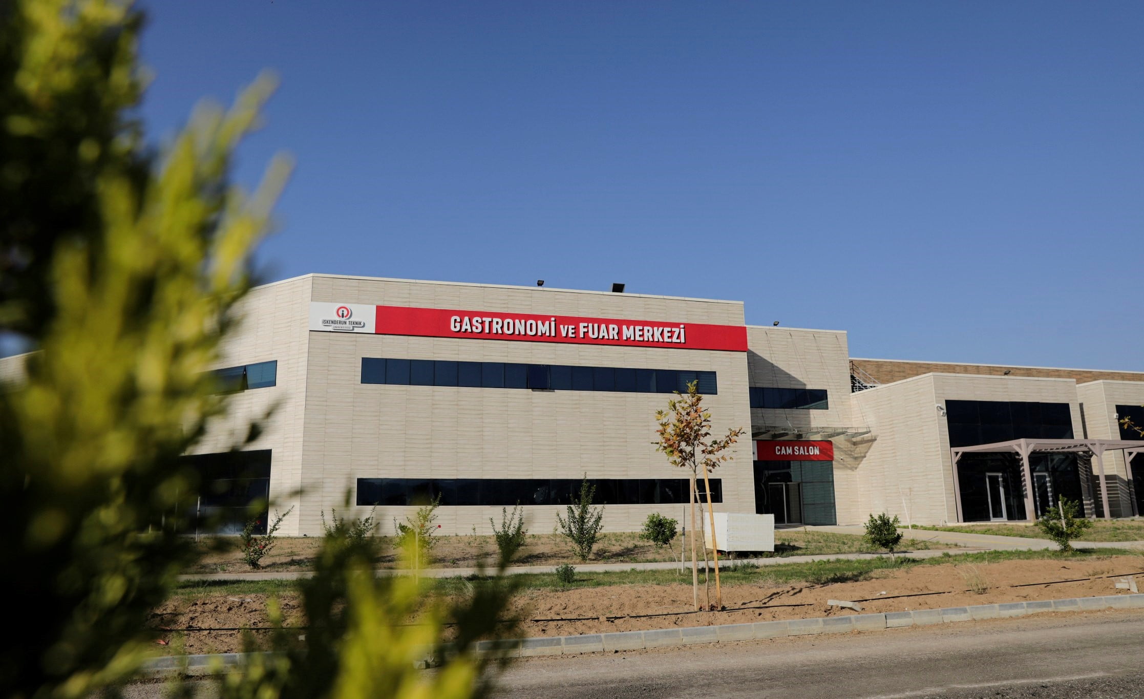 İSTE’YE 5 TURUNCU BAYRAK