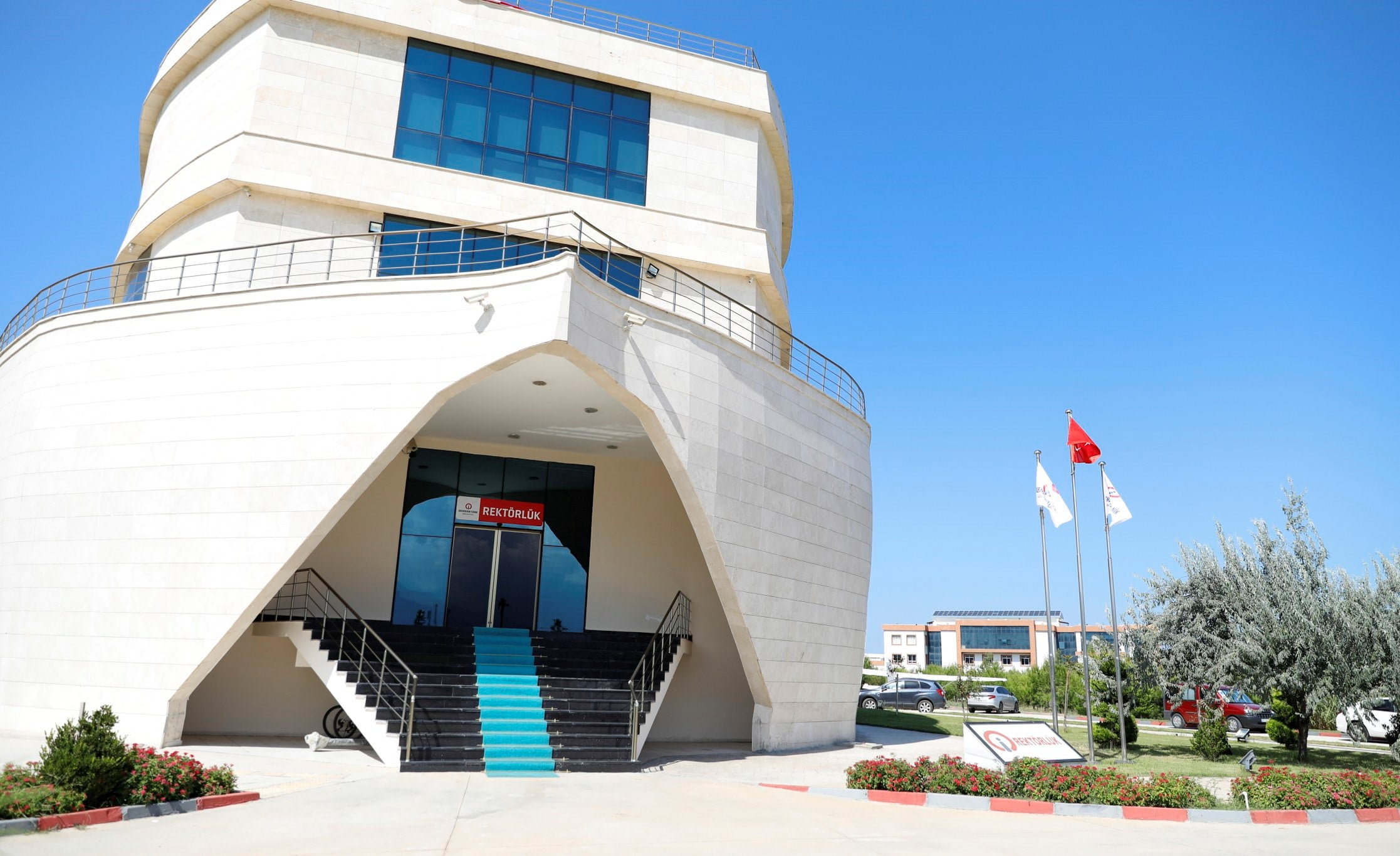 İSTE’YE 5 TURUNCU BAYRAK