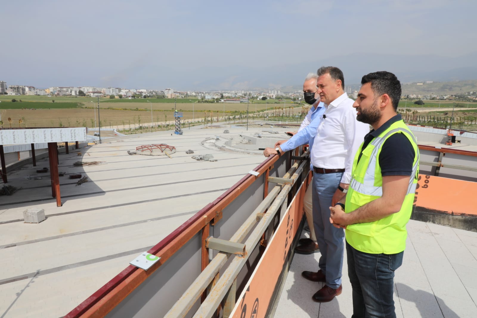 BAŞKAN SAVAŞ İSKENDERUN-ARSUZ BÖLGESİNDEKİ EXPO ALANINI İNCELEDİ