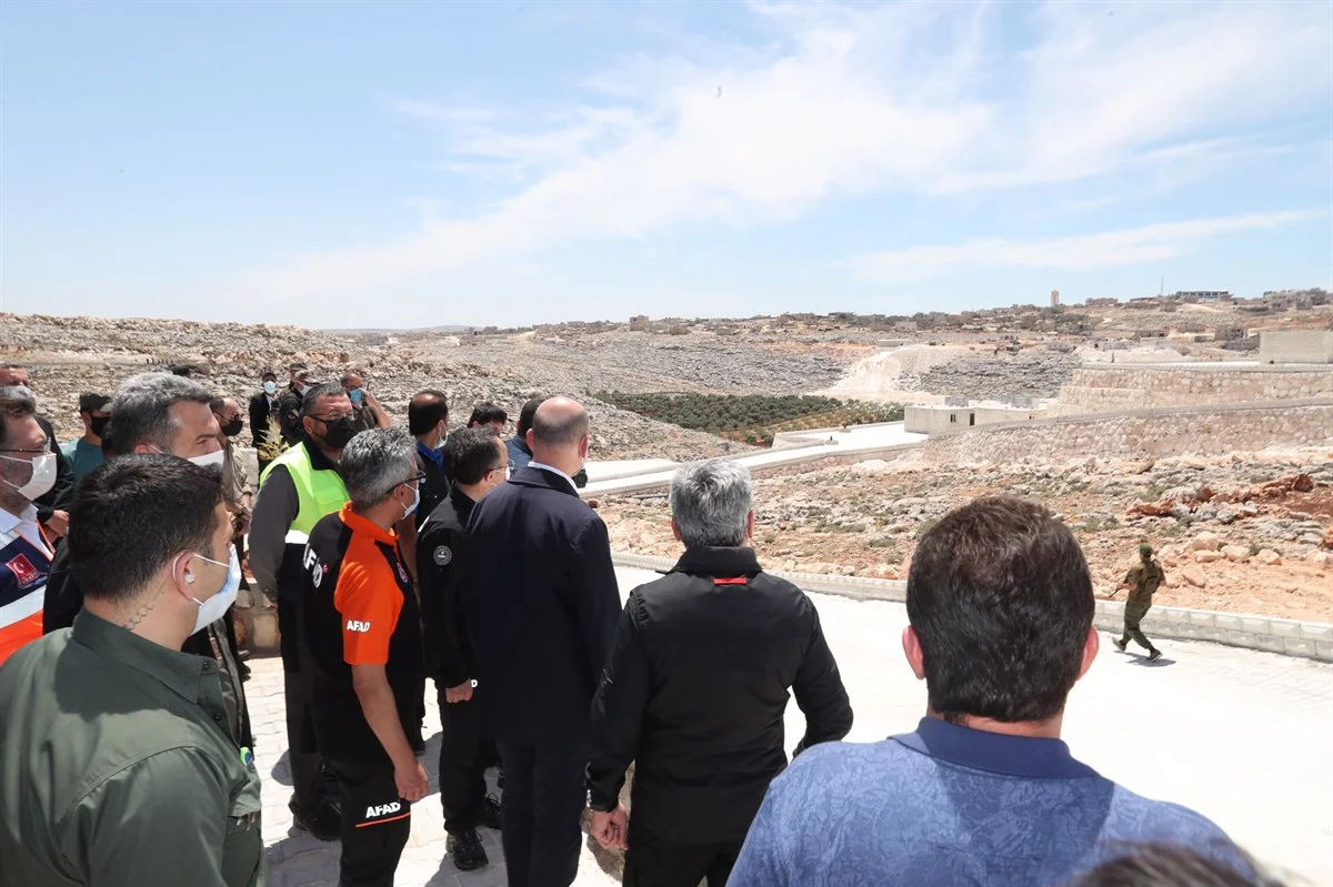 İçişleri Bakanı Sayın Süleyman Soylu Briket Evleri İnceledi