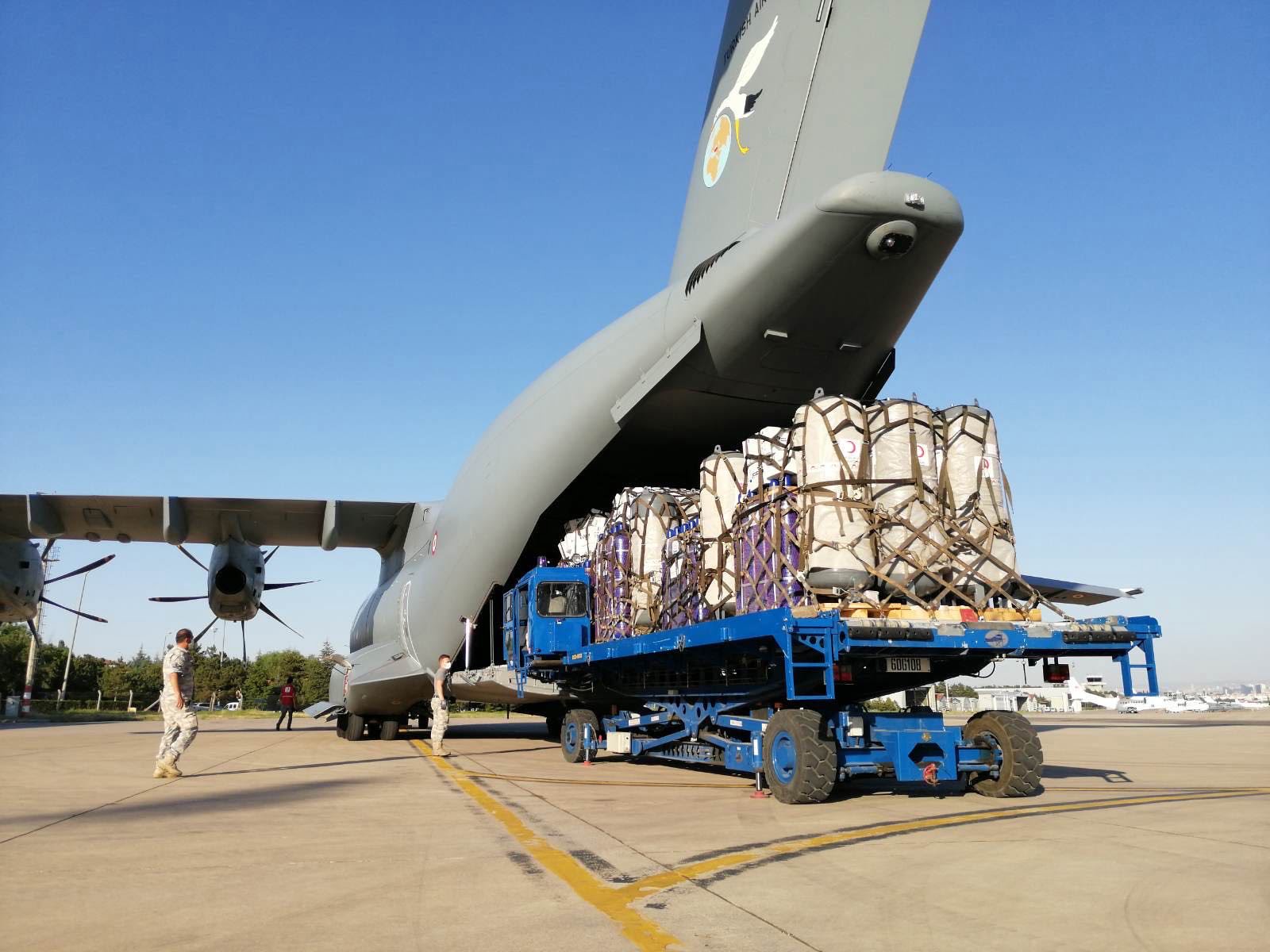 Türkiye Hindistan’a iki askeri kargo uçağı ile tıbbi yardım gönderdi