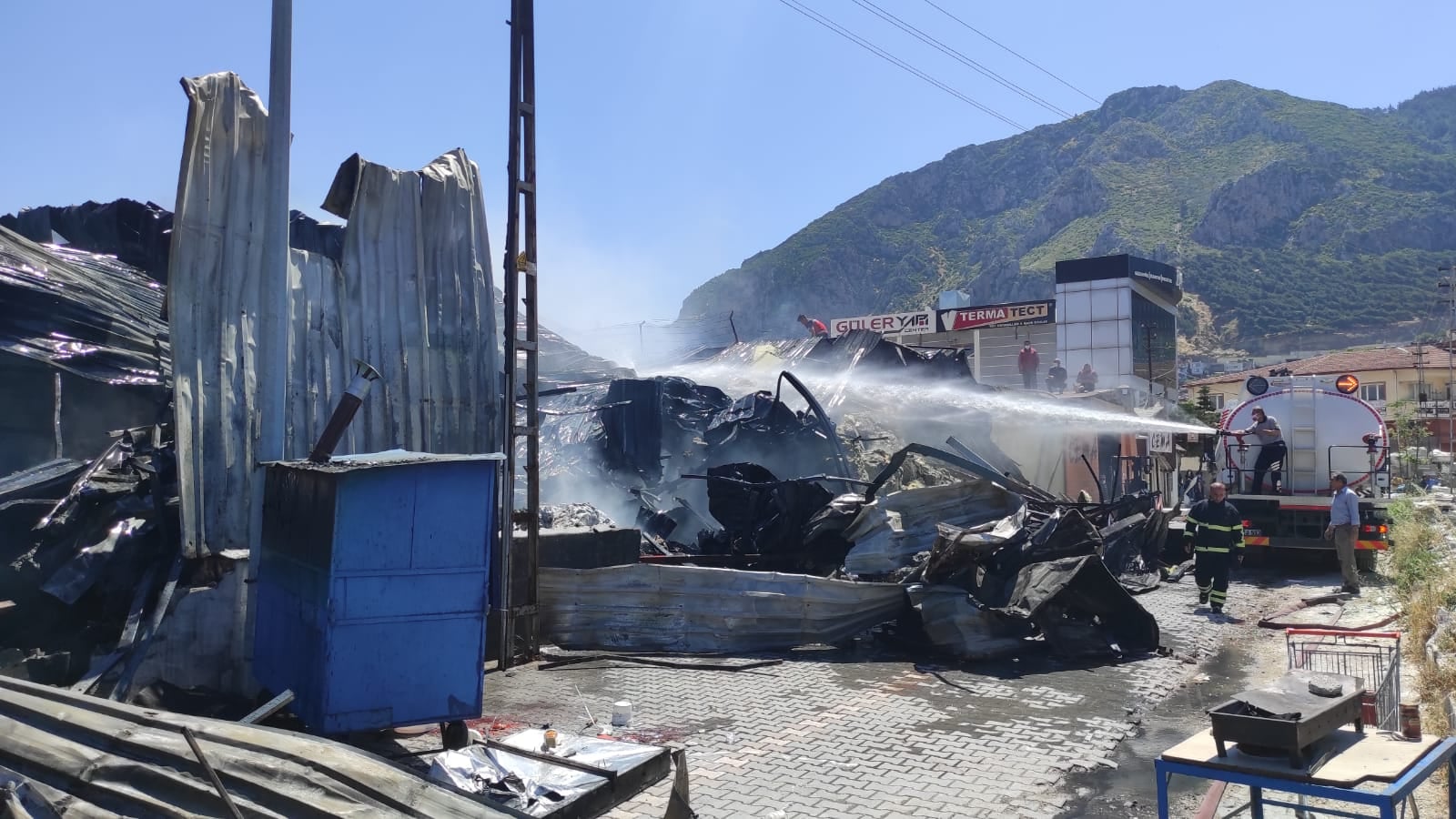 Hatay&#8217;da Çıkan Yangın Kontrol Altına Alındı