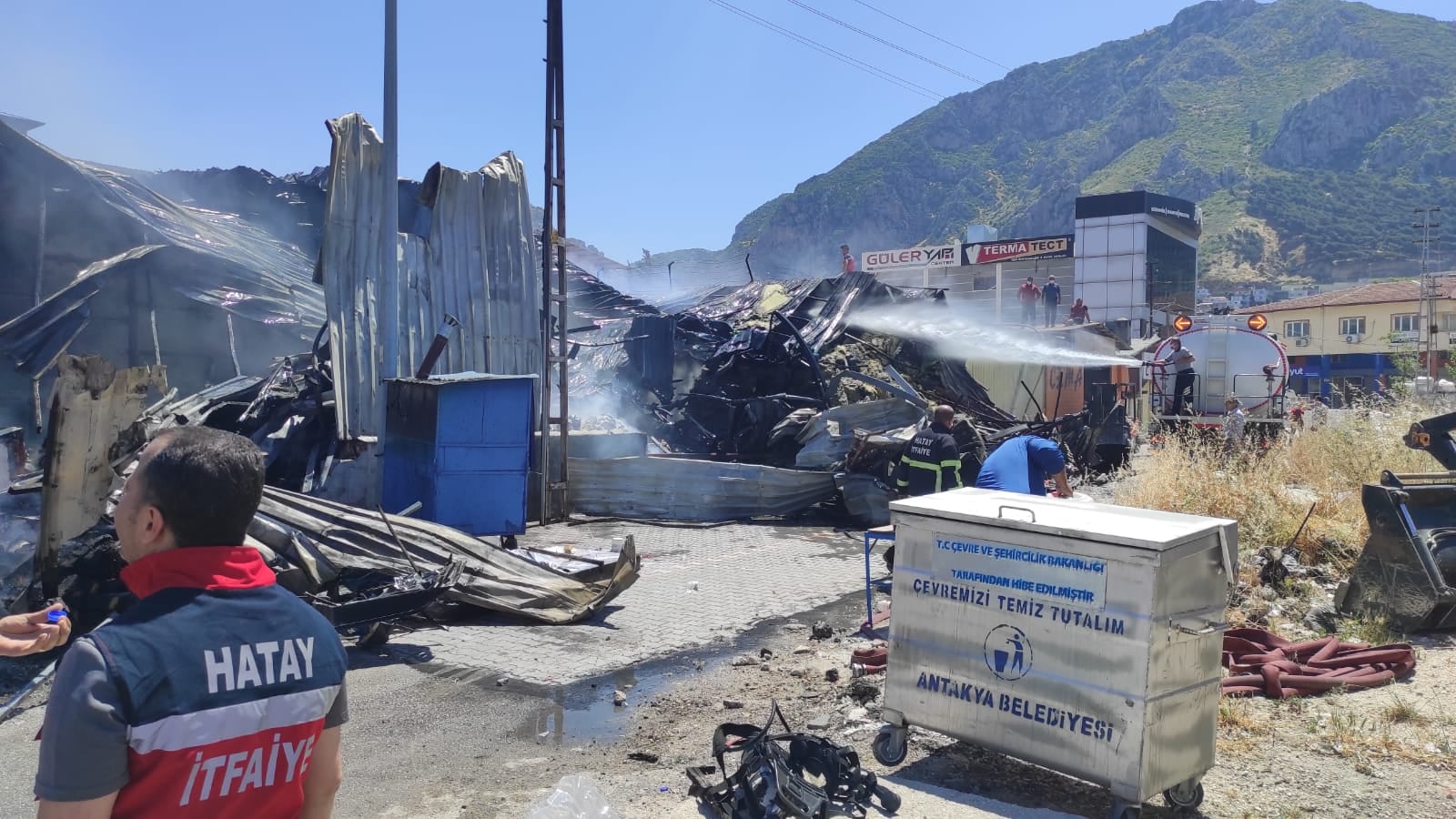 Hatay&#8217;da Çıkan Yangın Kontrol Altına Alındı