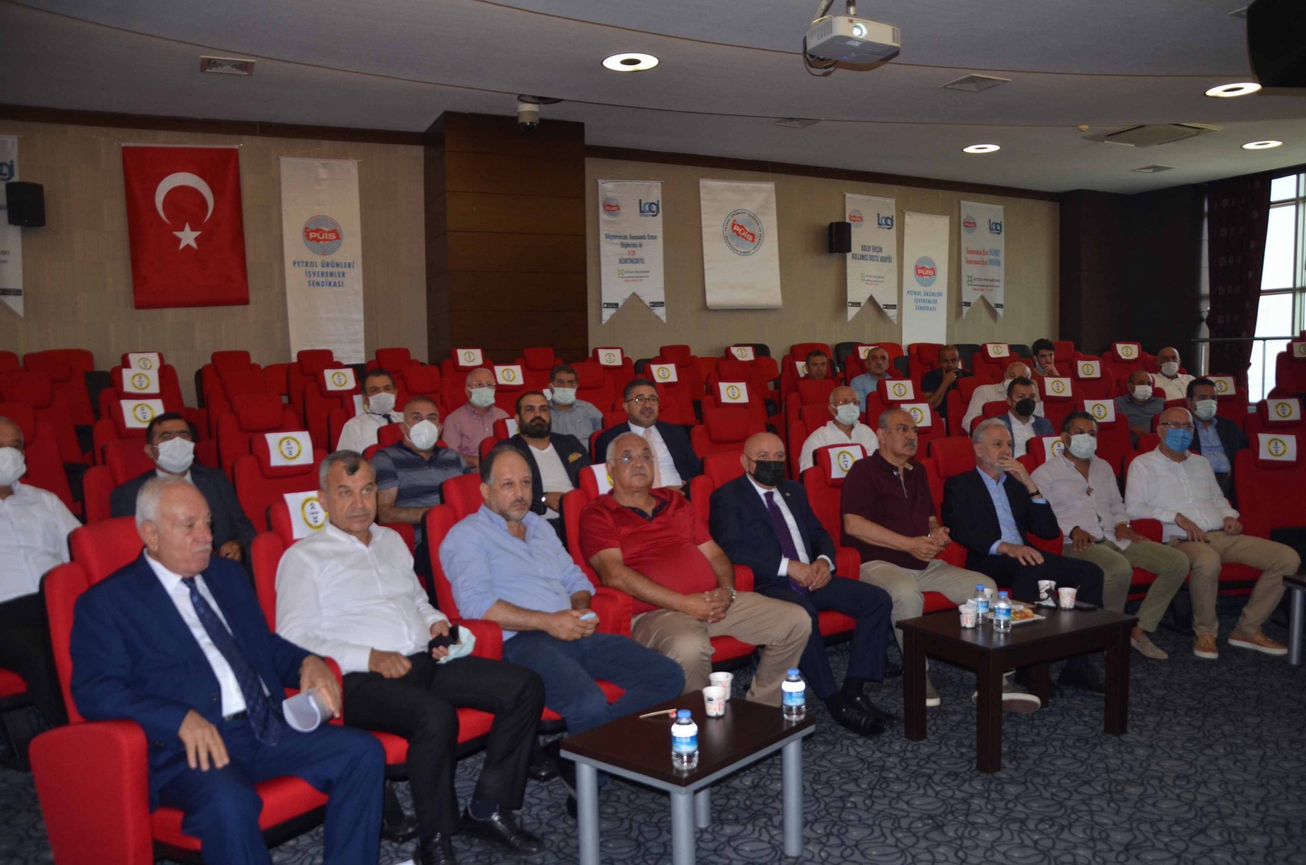 Petrol &Uuml;r&uuml;nleri İşverenler Sendikası (P&Uuml;İS) Şubesi&rsquo;nin 14. Genel Kurulunda Doğan Erten G&uuml;ven Tazeledi