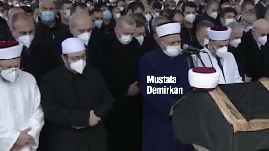 ATATÜRK’E HAKARET EDEN İMAM MECLİS GÜNDEMİNDE