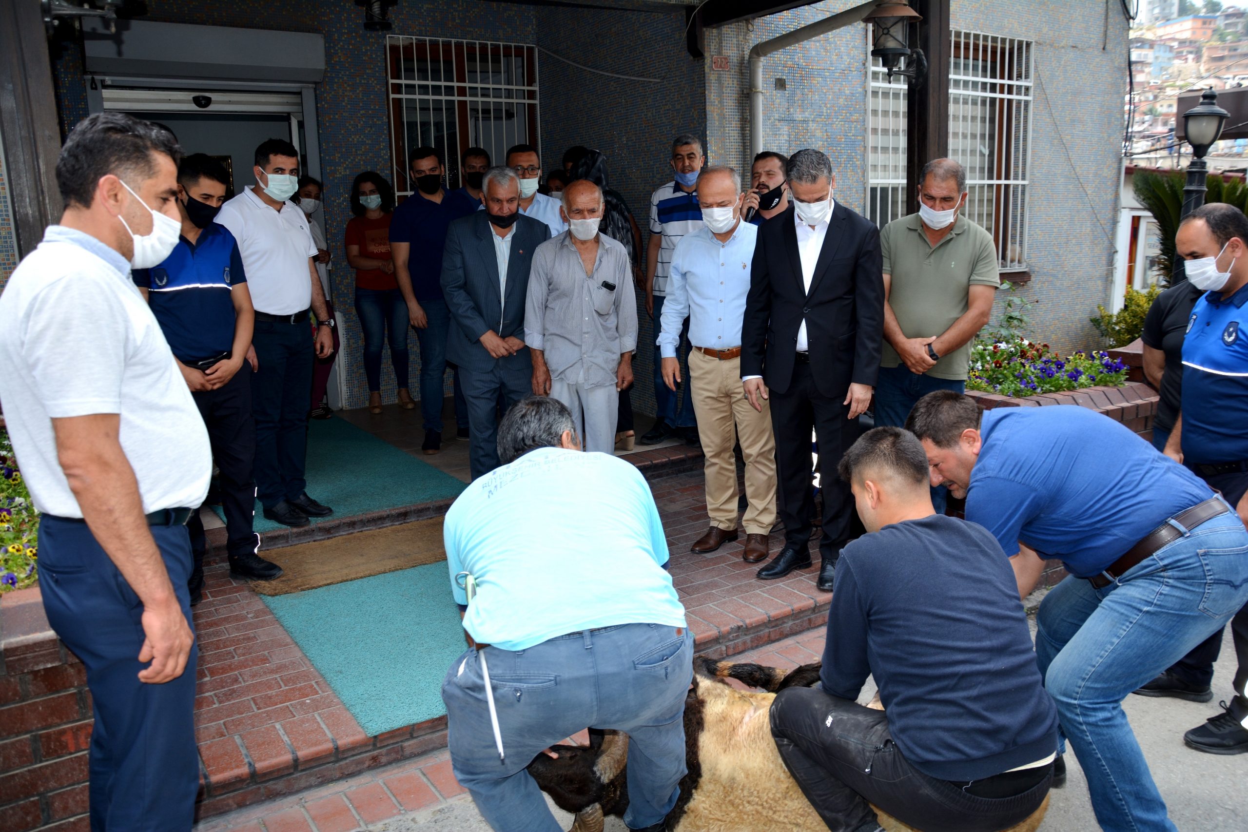 Belen Belediye Personellerinden; İbrahim Başkana Kurban Adağı