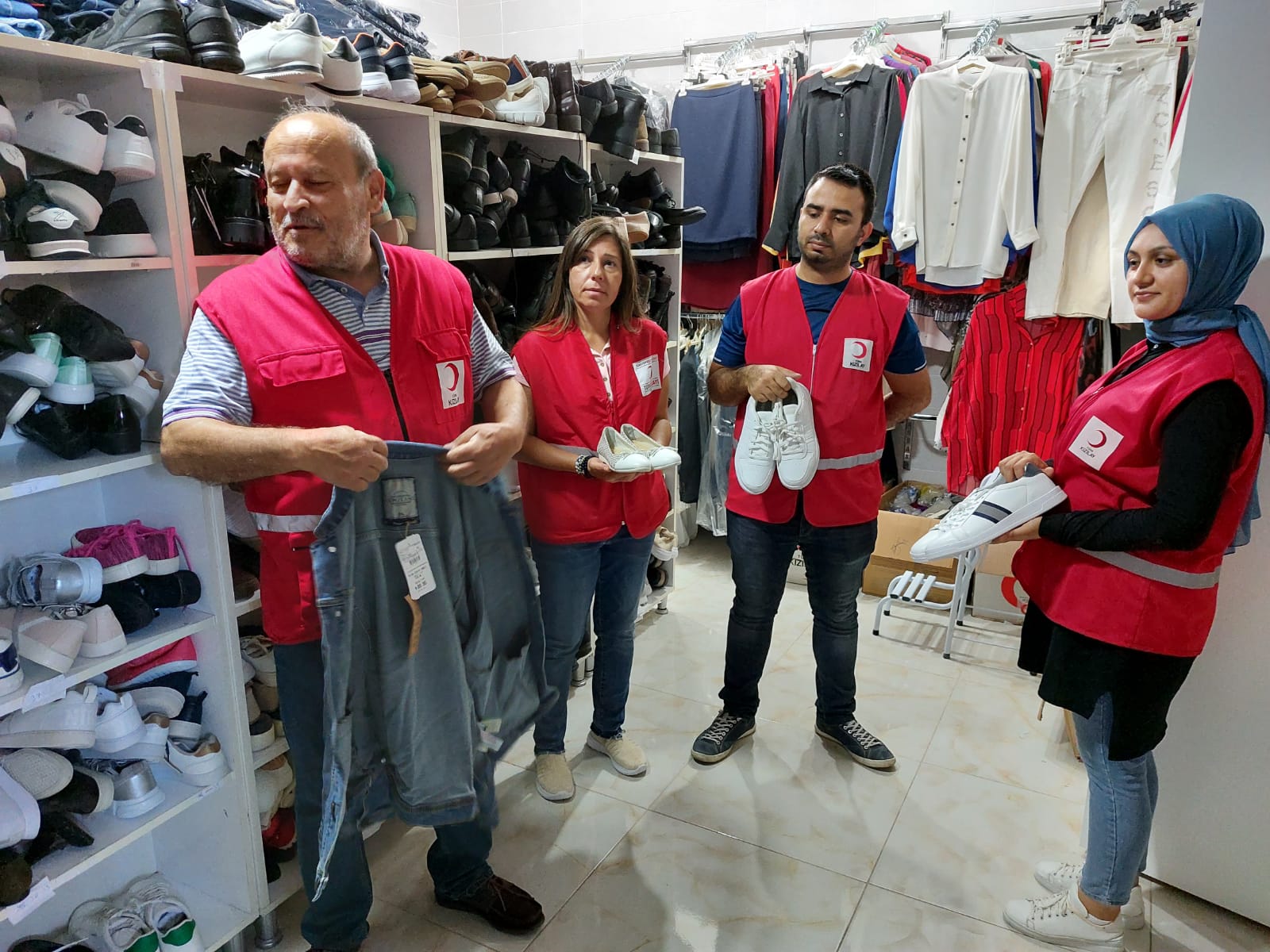 Kızılay Her Zaman İhtiyaç Sahiplerinin Yanında