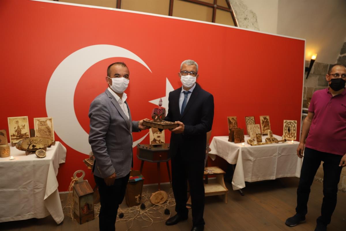 Payas Halk Eğitim Merkezi Yıl Sonu Sergisi Düzenlendi