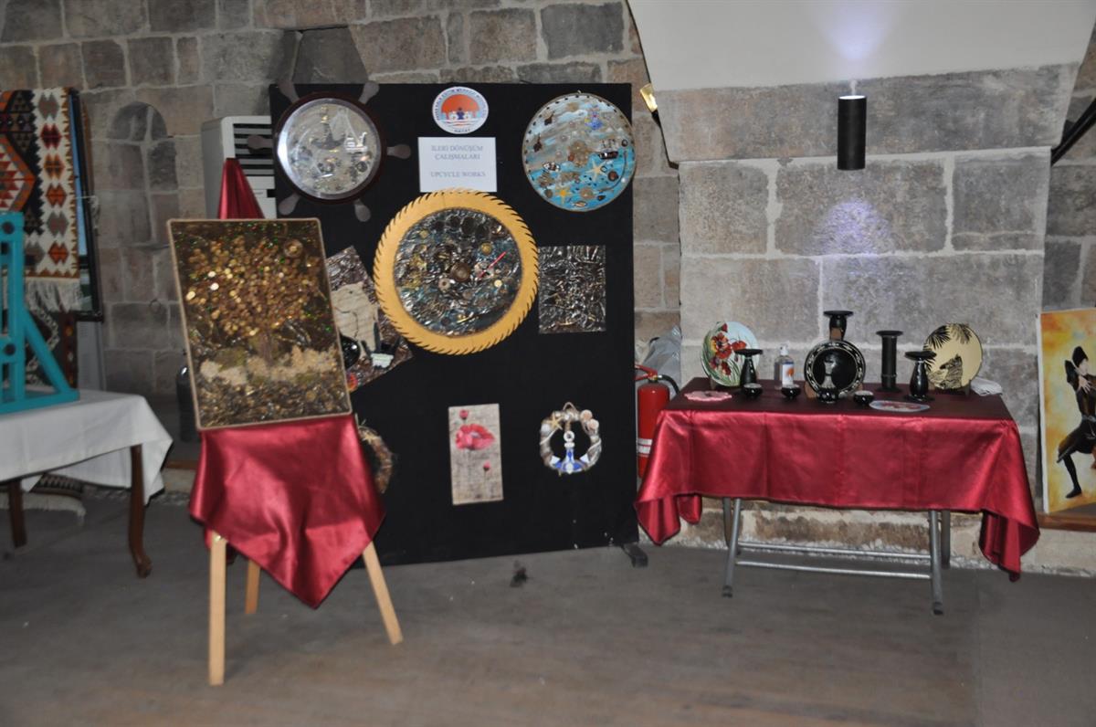 Payas Halk Eğitim Merkezi Yıl Sonu Sergisi Düzenlendi