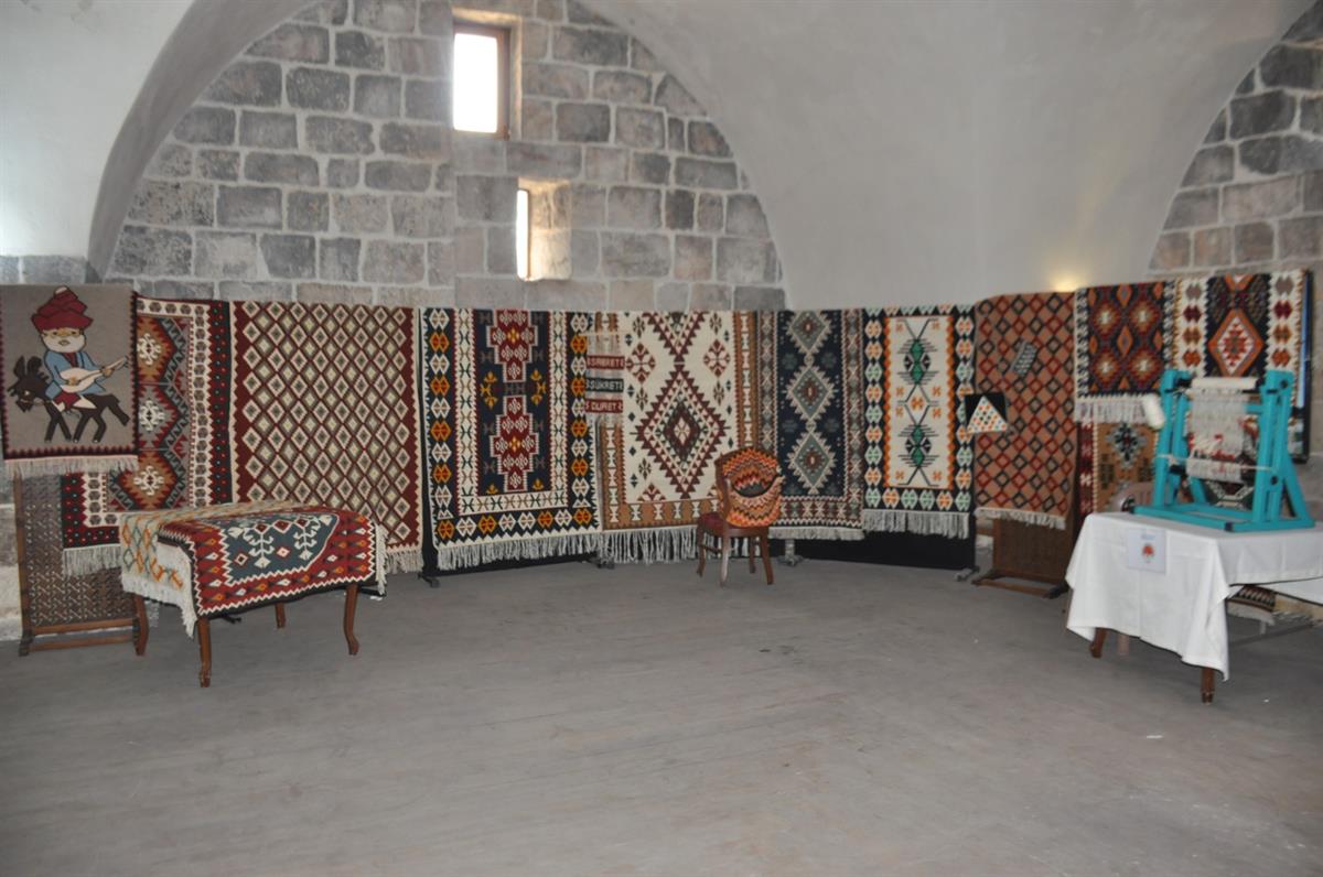 Payas Halk Eğitim Merkezi Yıl Sonu Sergisi Düzenlendi