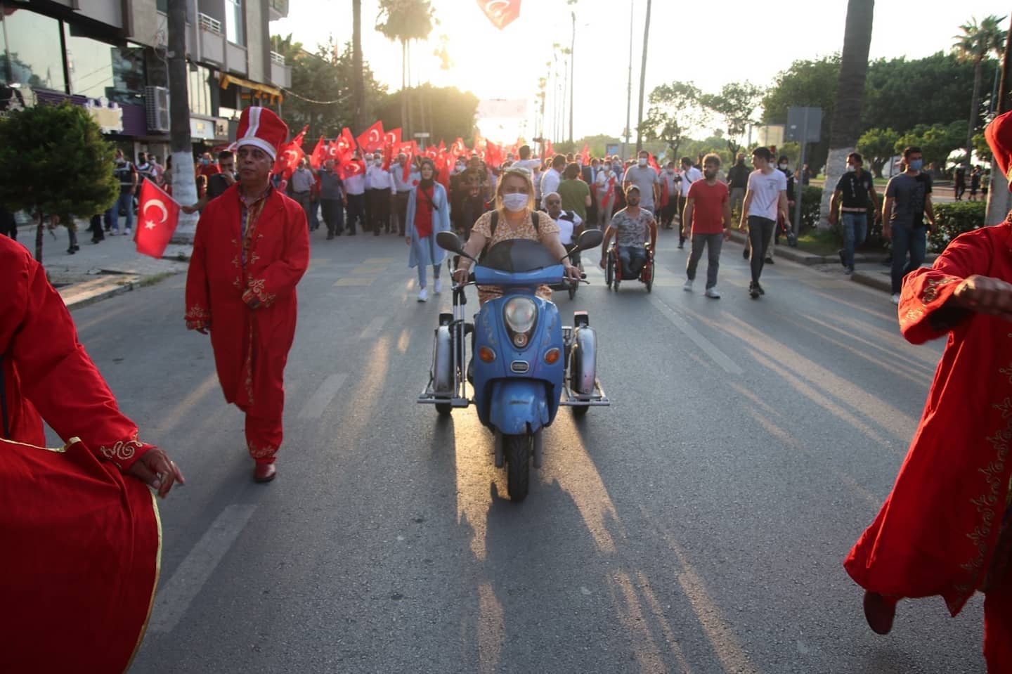 İSKENDERUN&rsquo;DA 15 TEMMUZ DEMOKRASİ ZAFERİ VE ŞEHİTLERİ ANILDI