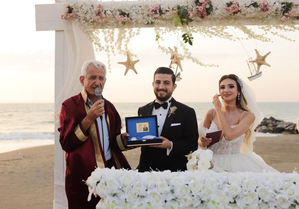 DİLARA İLE GÖKHAN ÖMÜR BOYU MUTLULUĞA EVET DEDİLER