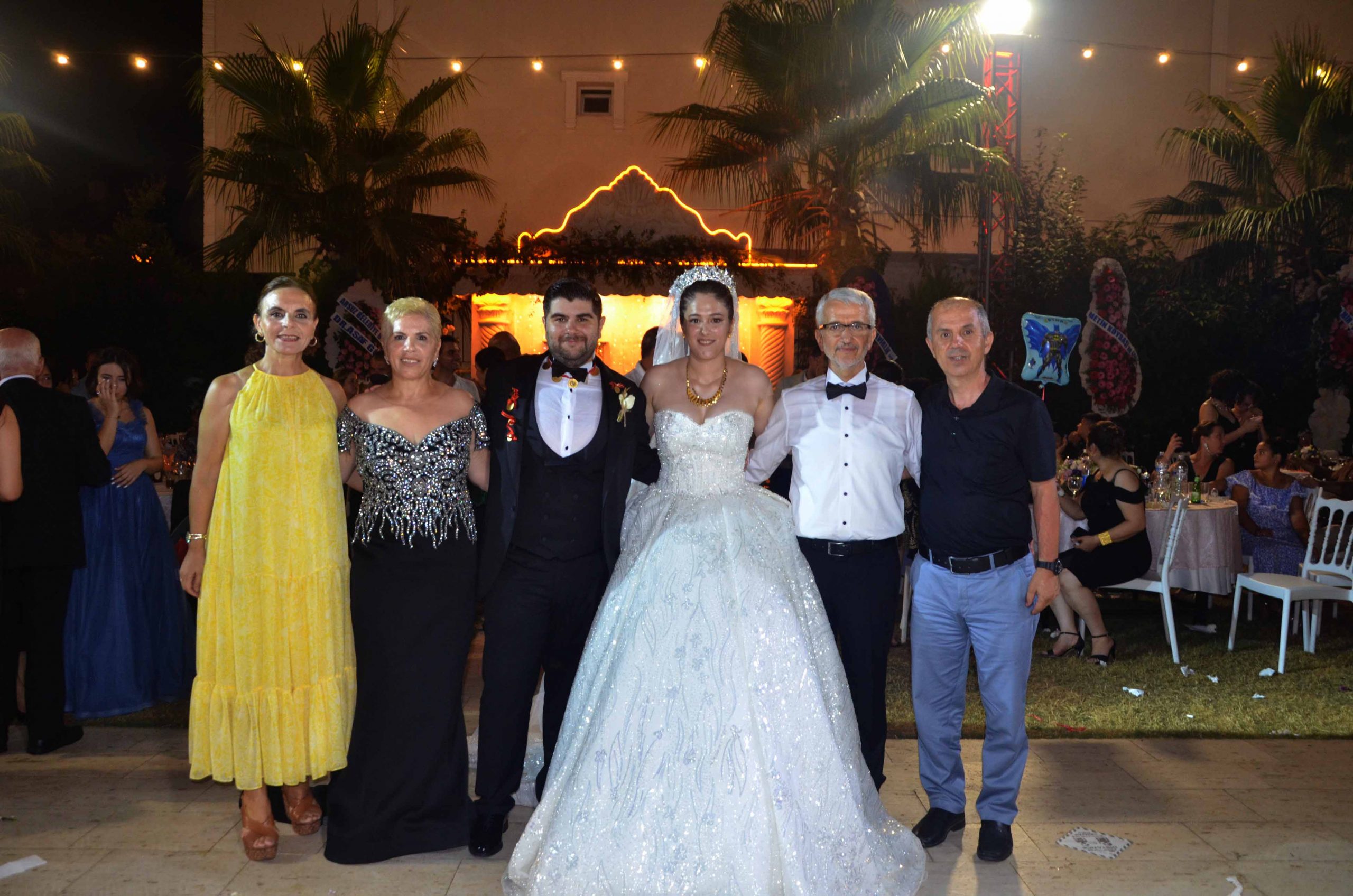 Dillere Destan Düğünde Genç Çiftler HAYAT Buldu