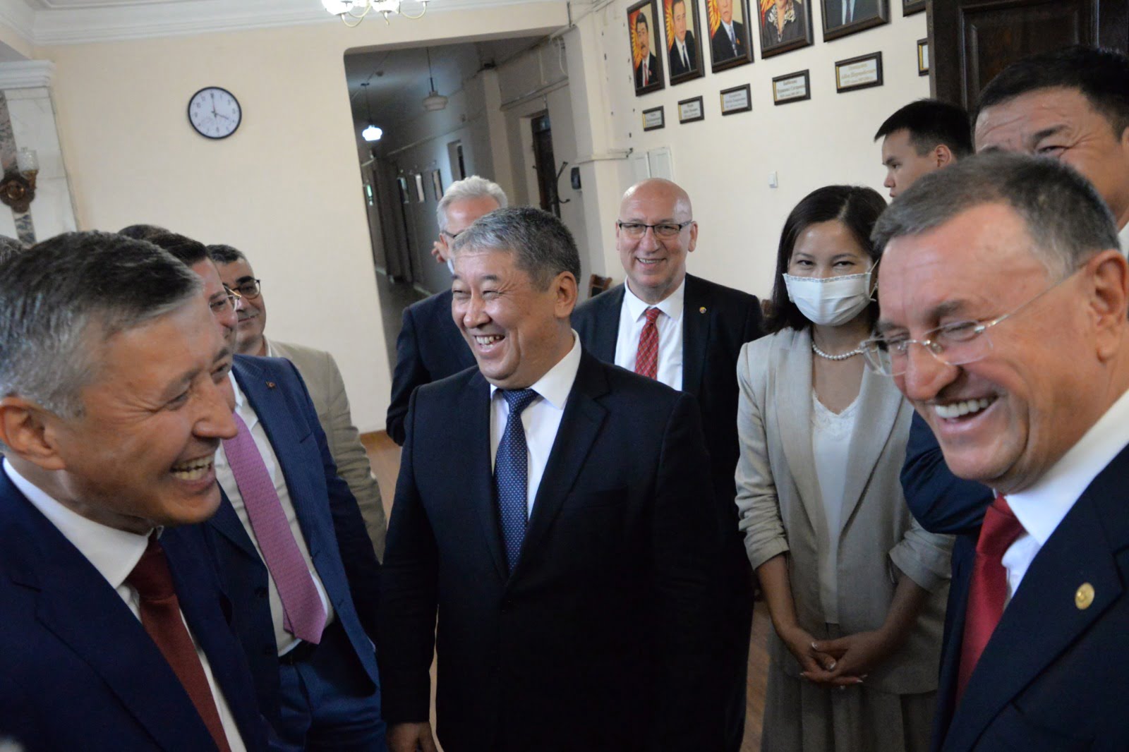 L&Uuml;TF&Uuml; SAVAŞ HATAY’A YATIRIMLAR İ&Ccedil;İN TEMASLARINI S&Uuml;RD&Uuml;R&Uuml;YOR