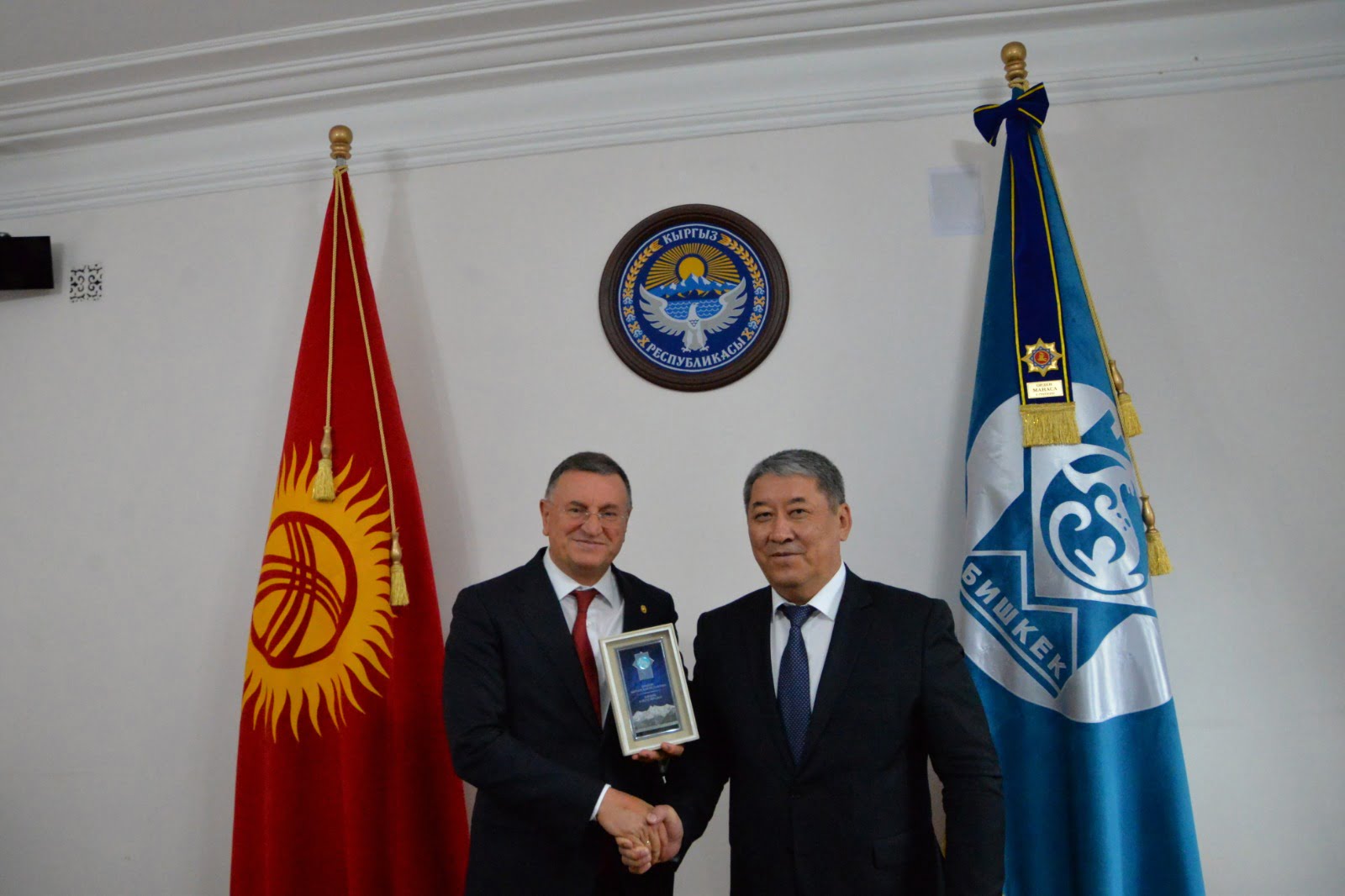 L&Uuml;TF&Uuml; SAVAŞ HATAY’A YATIRIMLAR İ&Ccedil;İN TEMASLARINI S&Uuml;RD&Uuml;R&Uuml;YOR