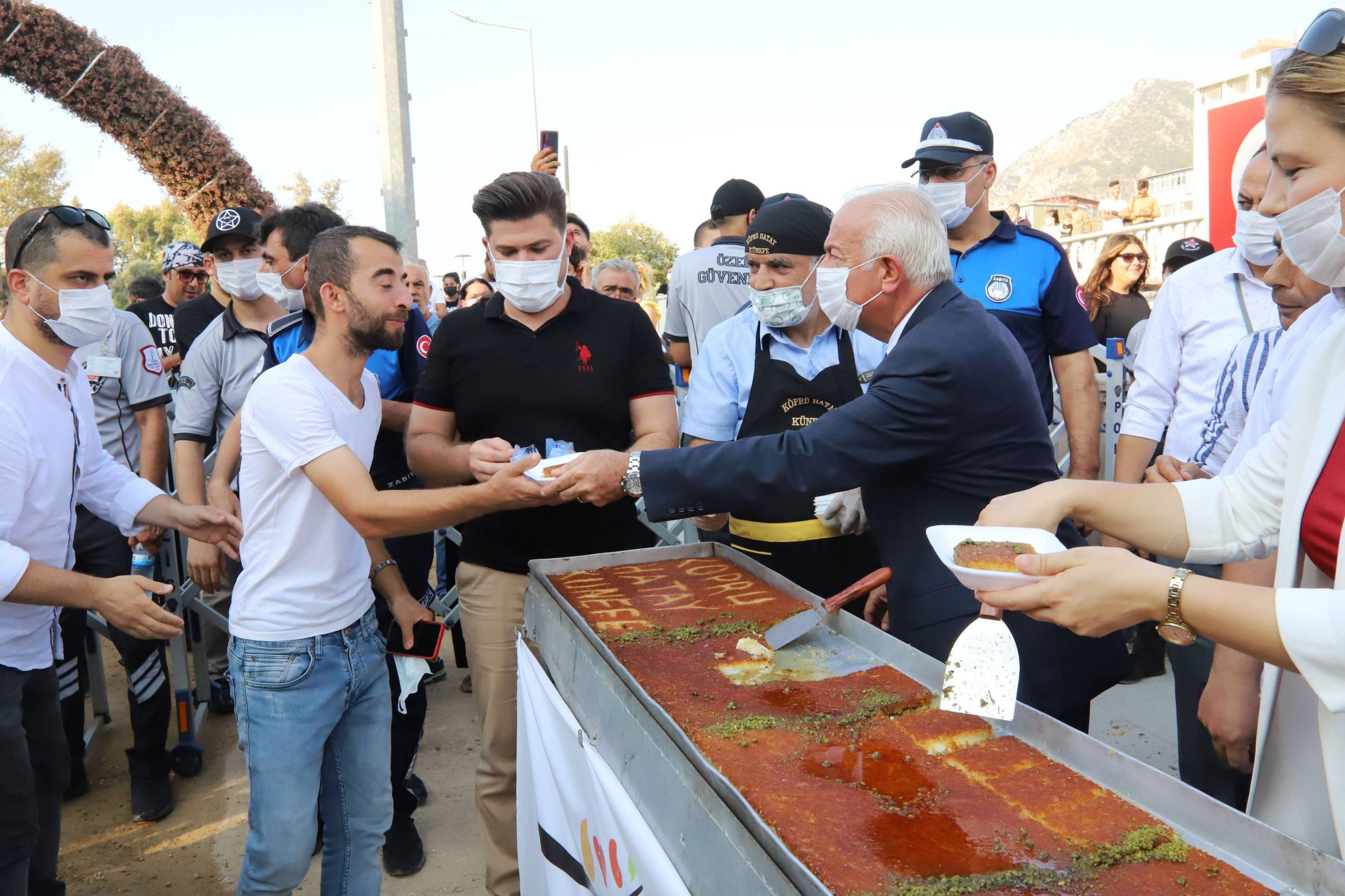 82. YILA &Ouml;ZEL 82 METRELİK K&Uuml;NEFE