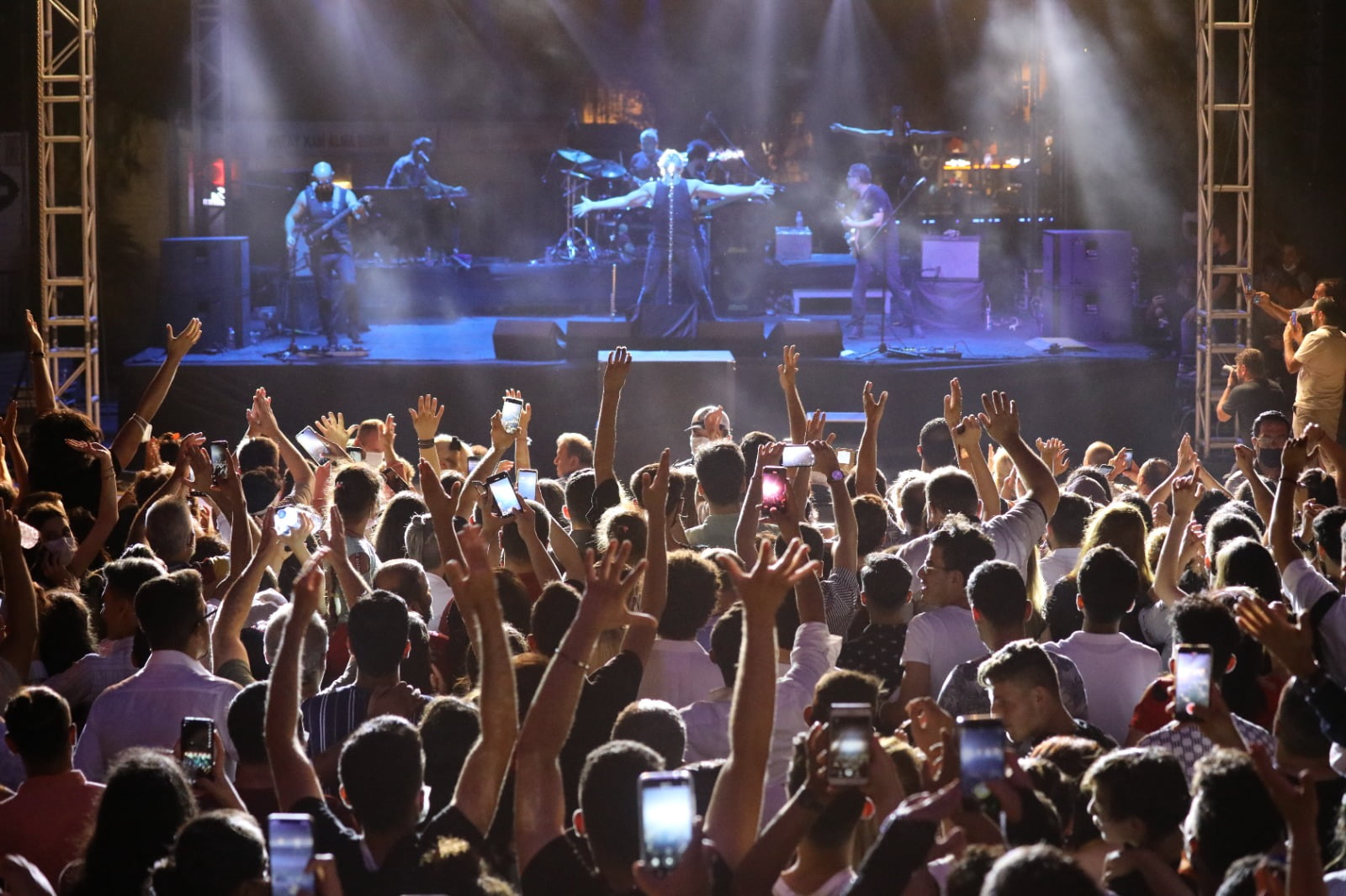 HBB’DEN UNUTULMAZ KIRAÇ KONSERİ