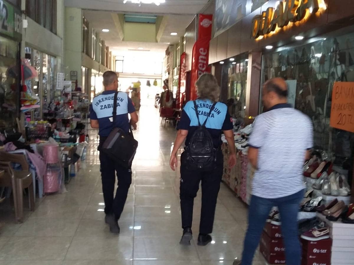 İskenderun Belediyesi Zabıtası Denetimlerine Devam Ediyor