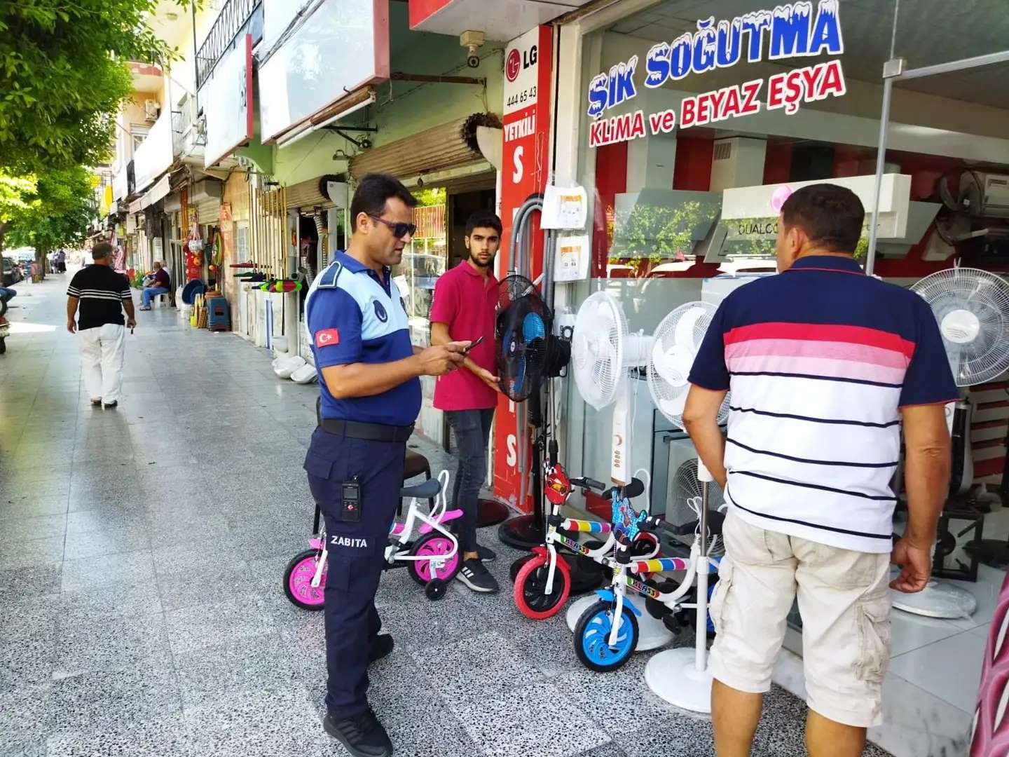İskenderun Belediyesi Zabıtası Denetimlerine Devam Ediyor