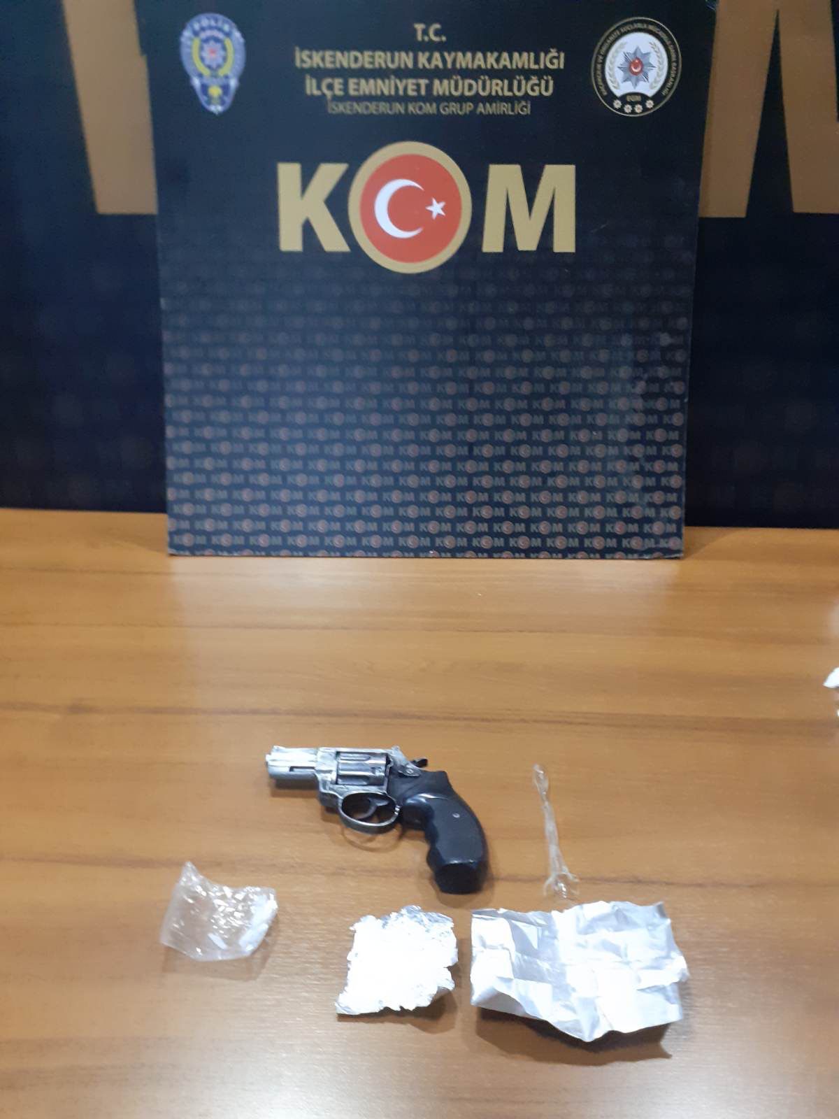 İskenderun’da Cinsel İ&ccedil;erikli Maddeler Yakalandı