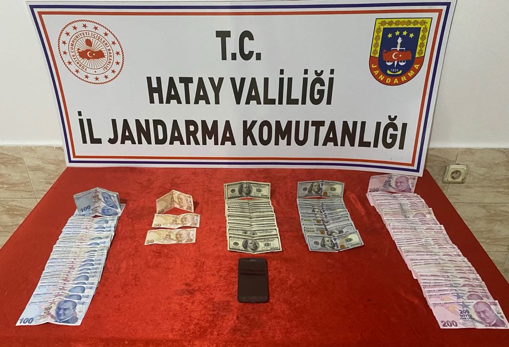 Hatay’da Ka&ccedil;ak 43 G&ouml;&ccedil;men Yakalandı