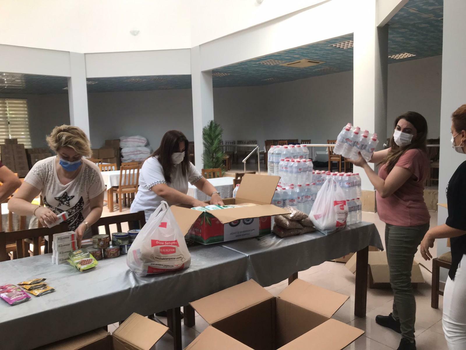 Hizmet-İş Sendikası Yangında Mağdur Olan Vatandaşlarımızın Yüreğine Su Serpti