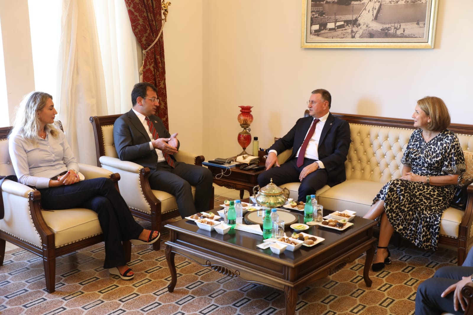 EKREM İMAMOĞLU: HATAY &Ccedil;OK &Ouml;ZEL BİR ŞEHİR