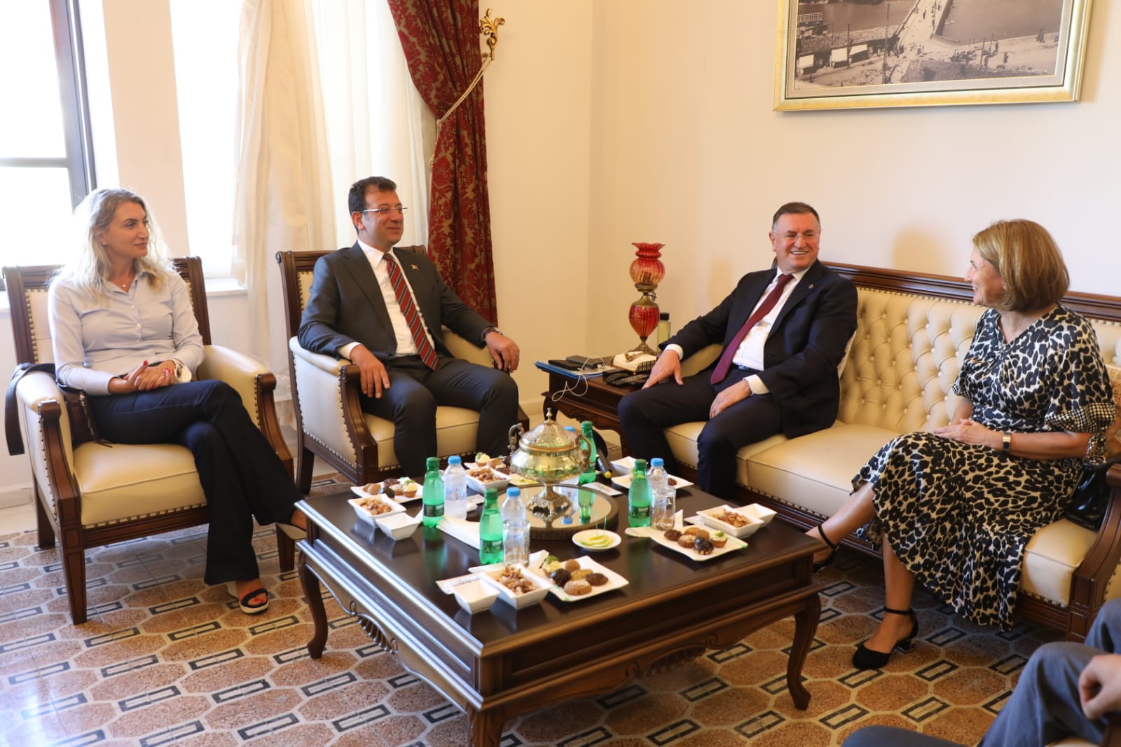 EKREM İMAMOĞLU: HATAY &Ccedil;OK &Ouml;ZEL BİR ŞEHİR