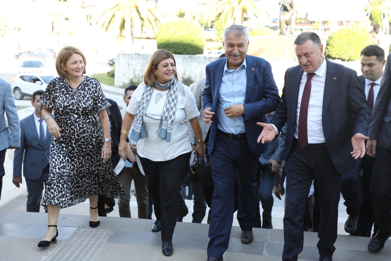 EKREM İMAMOĞLU: HATAY &Ccedil;OK &Ouml;ZEL BİR ŞEHİR