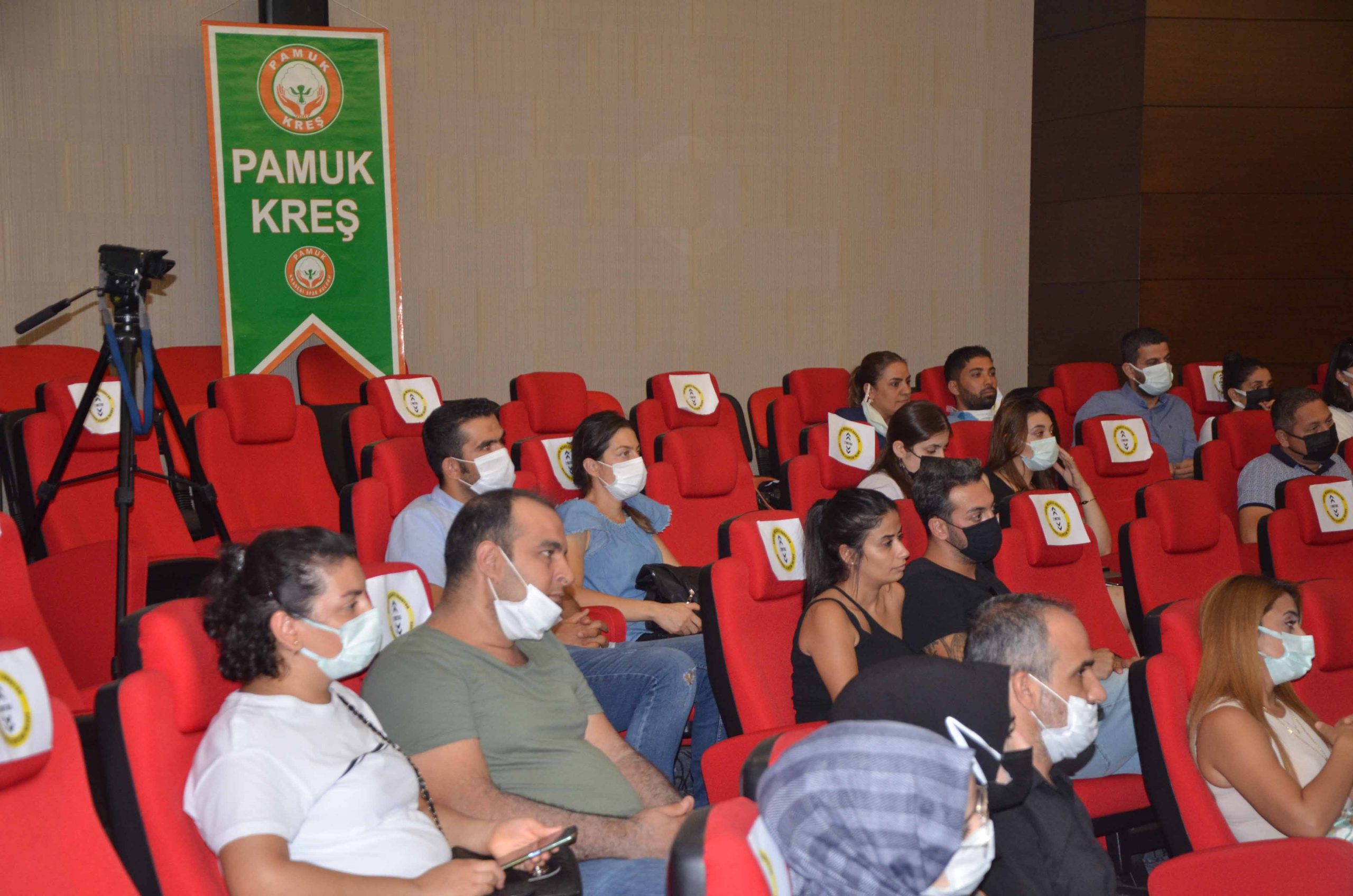 Pamuk Okul &Ouml;ncesi Eğitim Kurumlarında Velilere Y&ouml;nelik Faydalı Seminerler Devam Ediyor