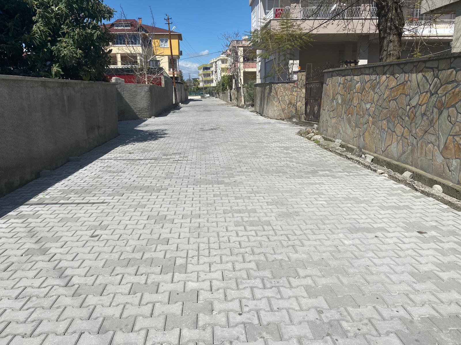 HBB 8 AYDA 456 BİN METREKARE PARKE YOL D&Ouml;ŞEDİ