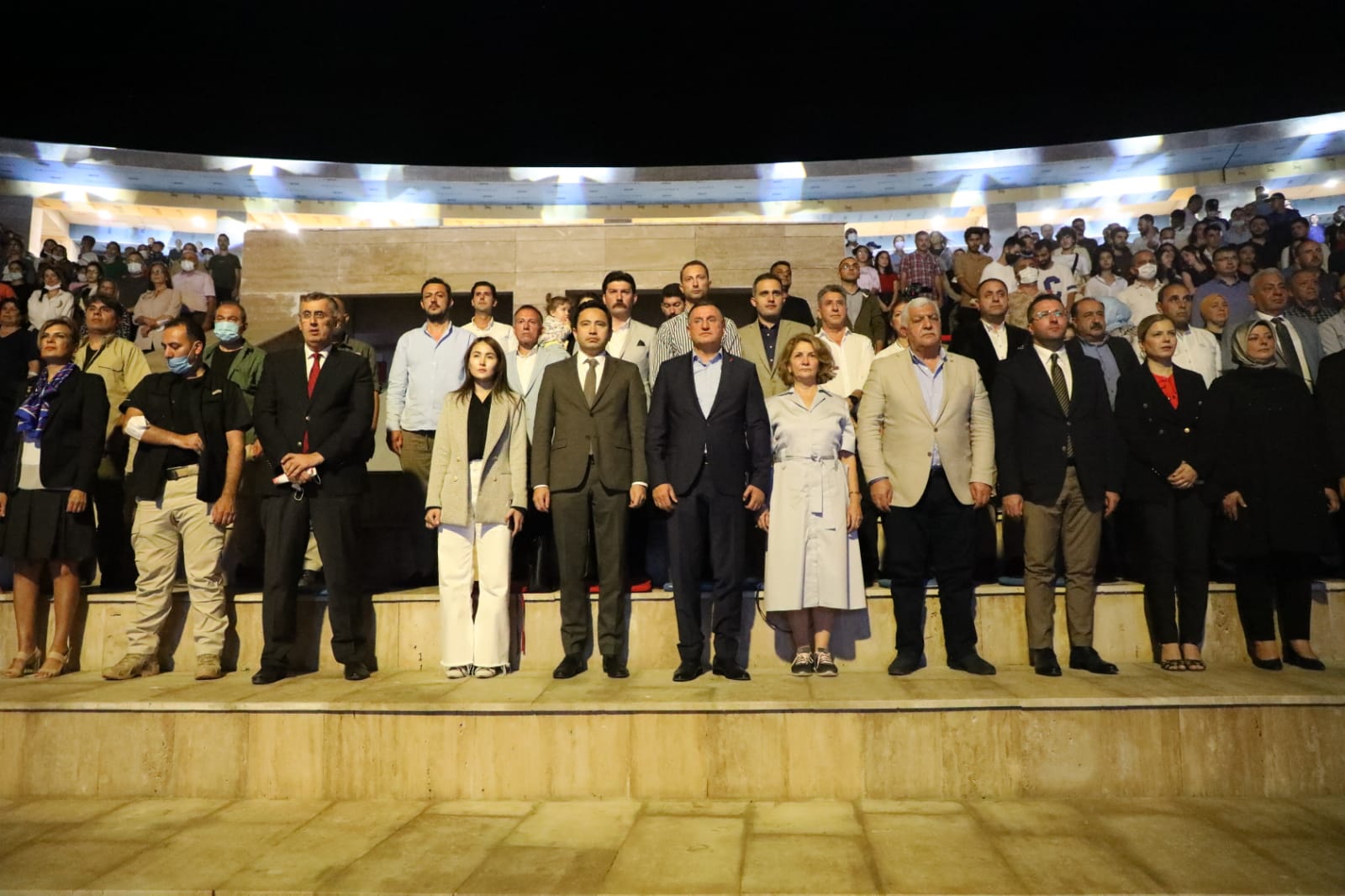 EXPO ALANINDA KAZAKİSTAN R&Uuml;ZG&Acirc;RI ESTİ