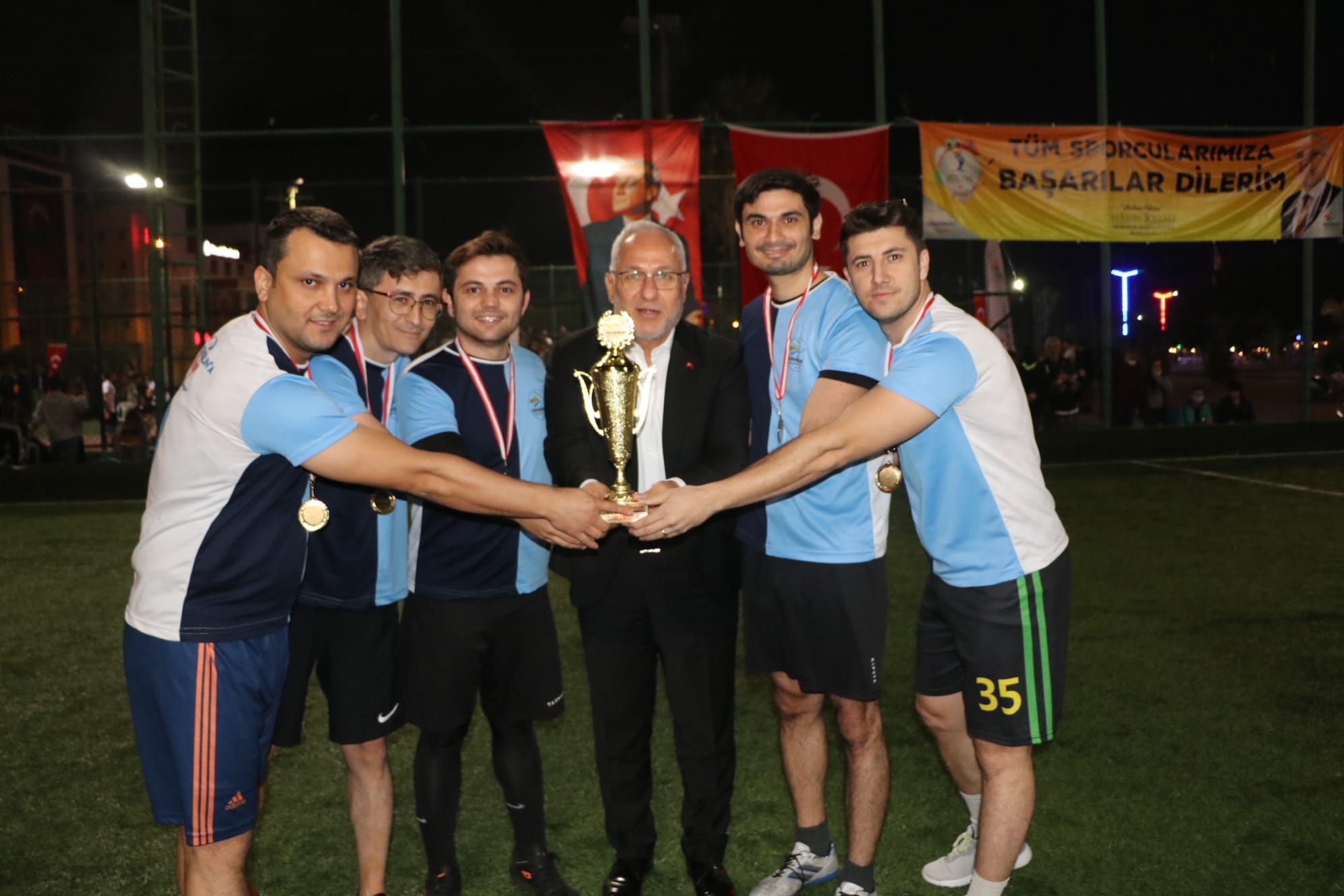 İskenderun Belediyesi Kurumlar Arası Futbol Turnuvası Sona Erdi