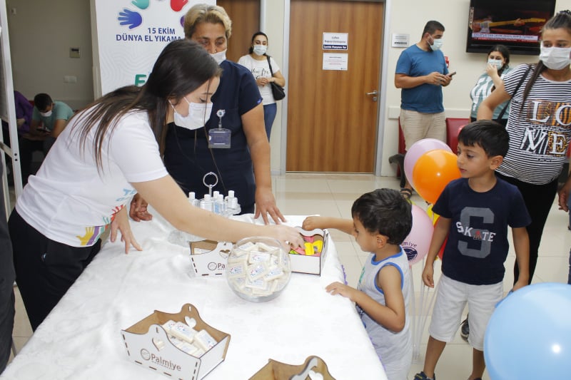 PALMİYE&rsquo;DE &lsquo;D&Uuml;NYA EL YIKAMA G&Uuml;N&Uuml;&rsquo; ETKİNLİĞİ