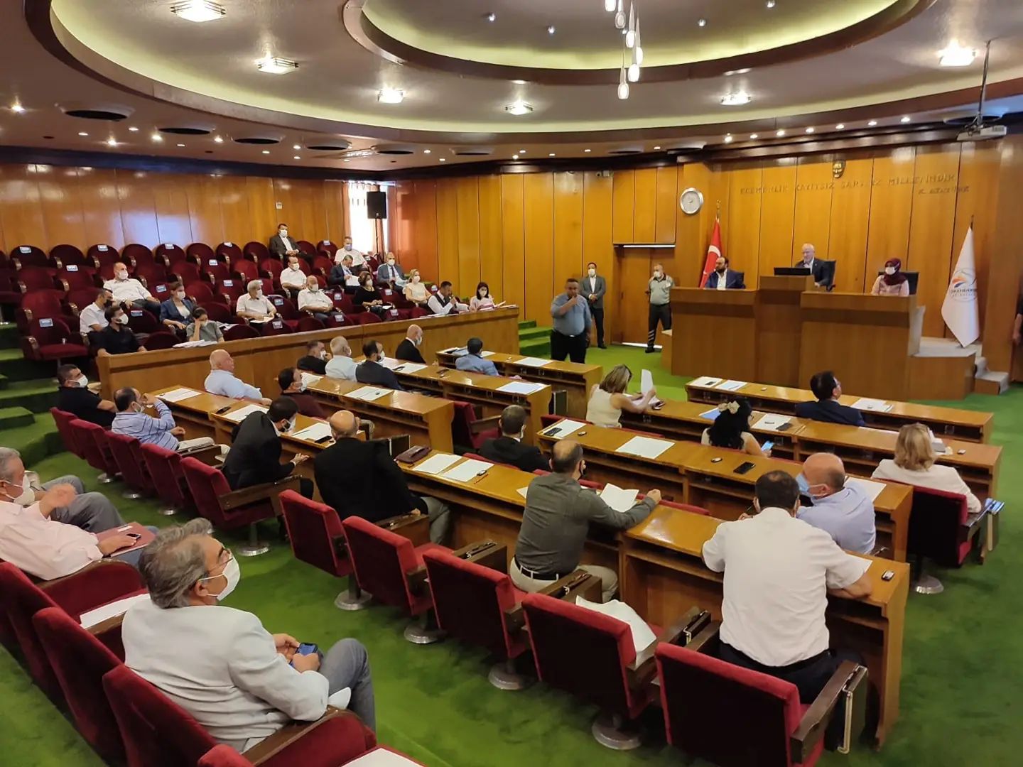İskenderun Belediye Meclisi 13 gündem maddesiyle toplandı