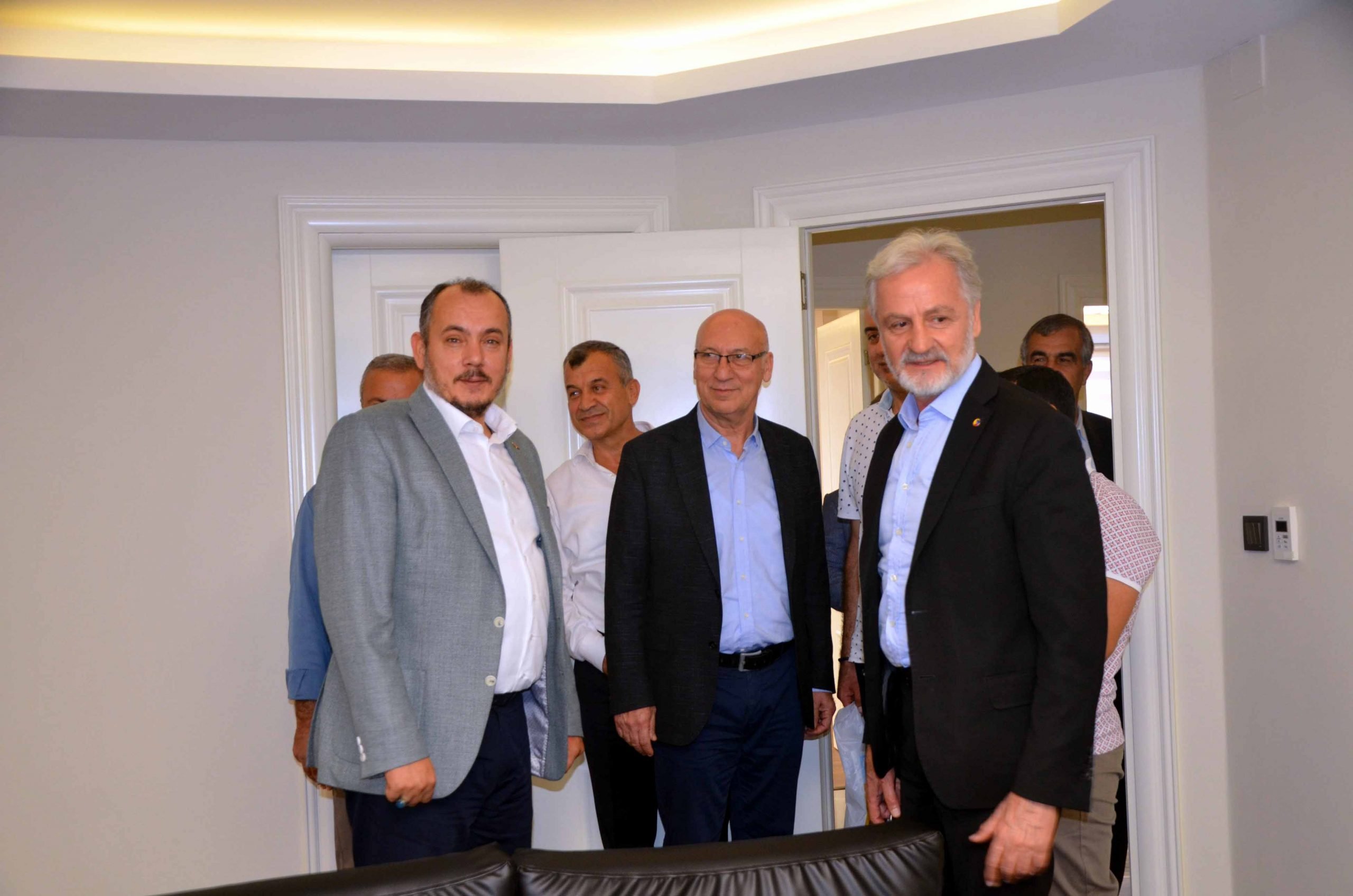 İTSO’dan Ak Parti’ye Hayırlı Olsun Ziyaret