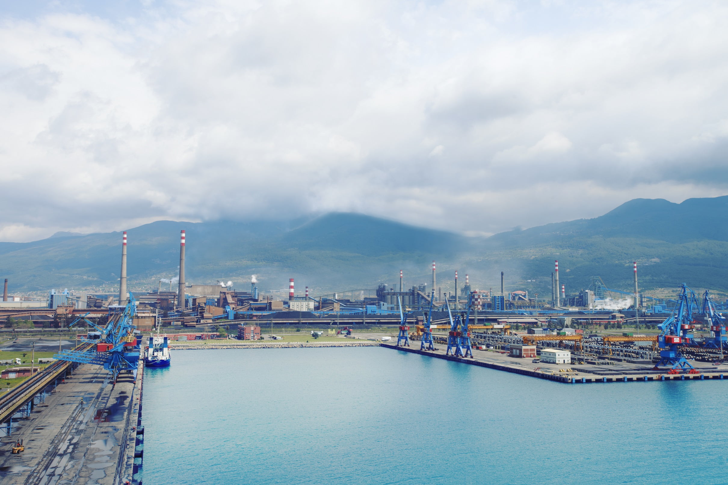 T&uuml;rk sanayisinin mihenk taşı İsdemir, 51 yaşında