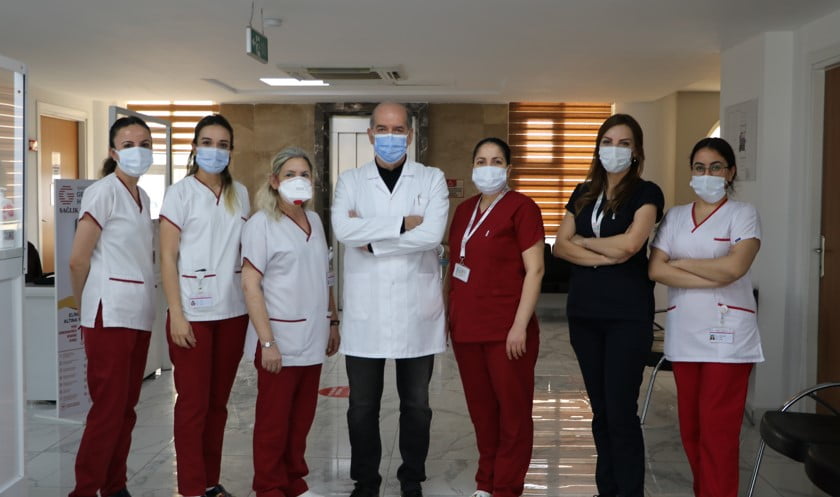 ERKEN TEŞHİS MEME KANSERİ TEDAVİSİ YÜZ GÜLDÜRÜYOR