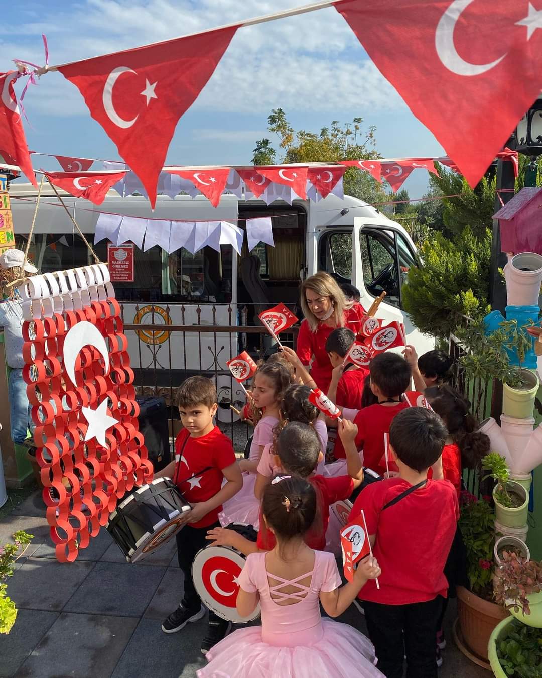 Pamuk Okul Öncesi Eğitim Kurumlarında 29 Ekim Cumhuriyet Bayramı Coşkusu Yüreklerde Hissedildi