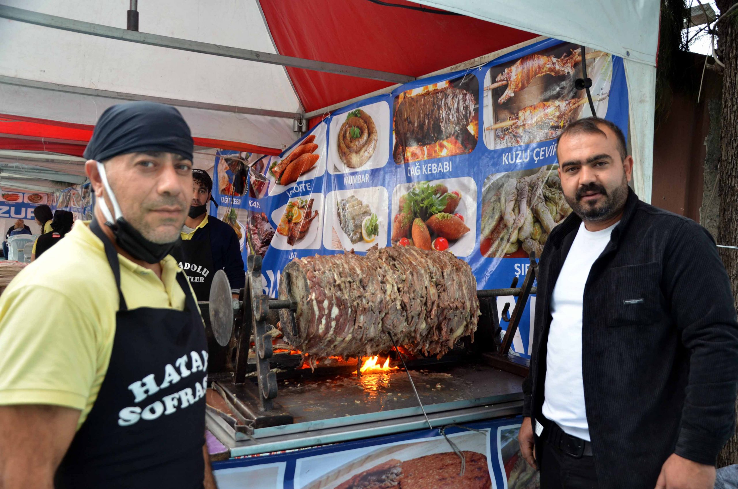 T&uuml;rkiye&rsquo;nin D&ouml;rt bir Tarafından Gelen Esnaflar Belediye Başkanı Fatih Tosyalı&rsquo;ya Teşekk&uuml;r Etti
