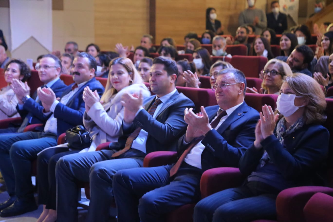 &Uuml;NL&Uuml; SANAT&Ccedil;ILAR EXPO 2021 HATAY İ&Ccedil;İN SAHNE ALDI