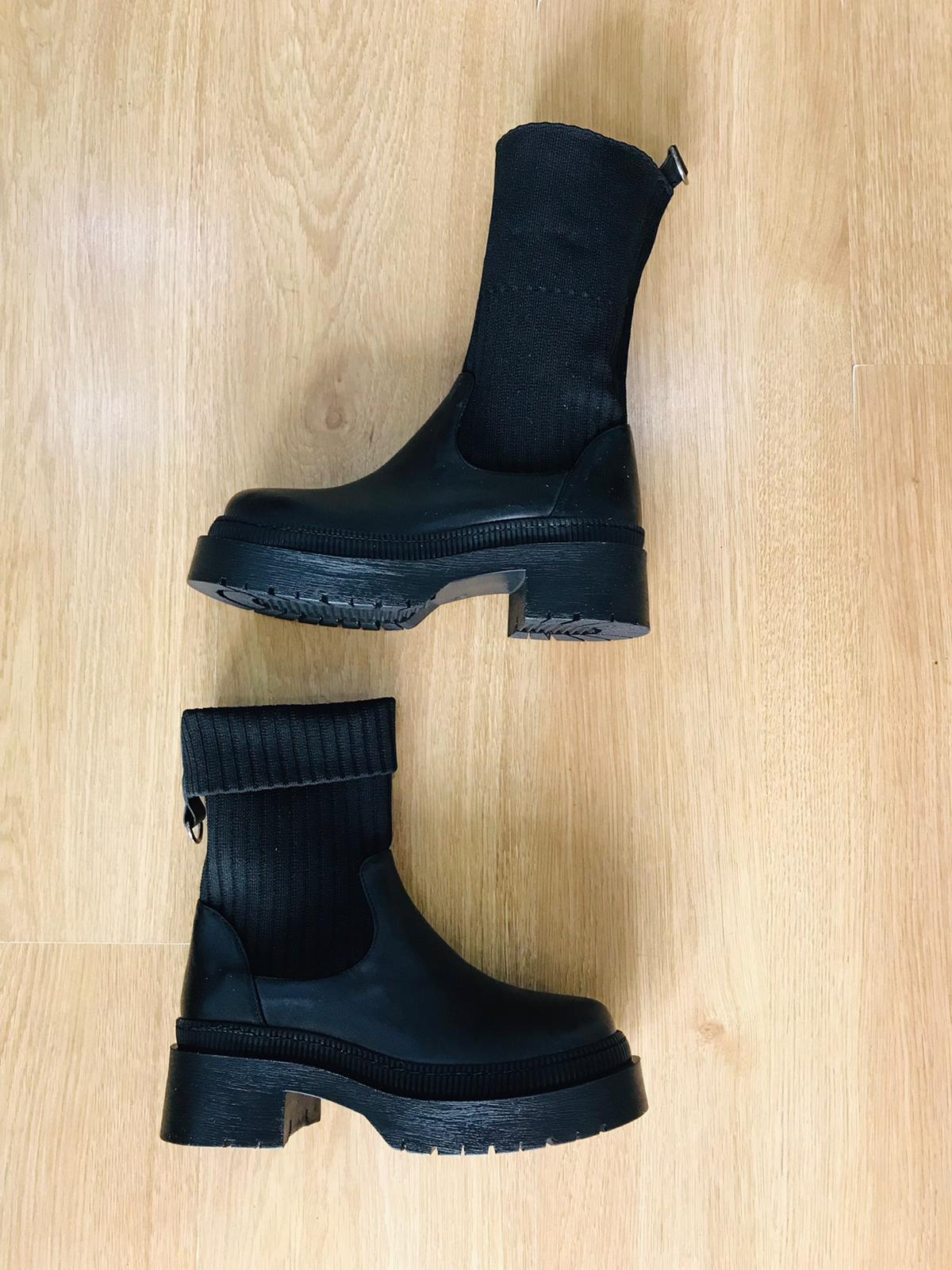 &Ouml;ğretmenler G&uuml;n&uuml;ne &Ouml;zel 4 &Ccedil;ift Ayakkabı 99.90 TL