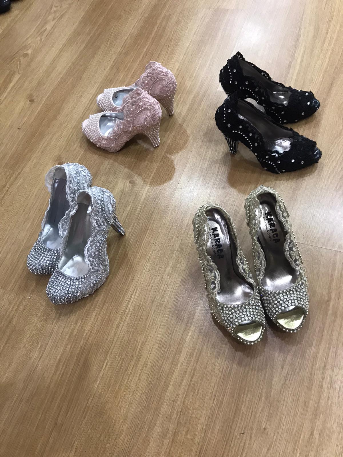 &Ouml;ğretmenler G&uuml;n&uuml;ne &Ouml;zel 4 &Ccedil;ift Ayakkabı 99.90 TL