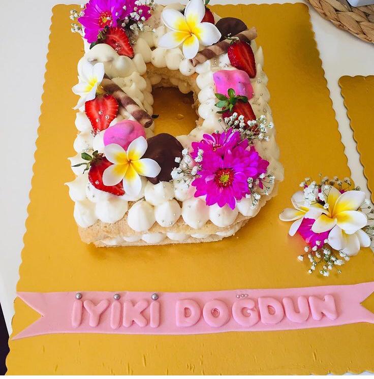 Ev Yapımı M&uuml;thiş Lezzetler Sizleri Bekliyor