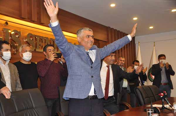 &Ouml;z&ccedil;elik-İş Sendikasında İş&ccedil;i Sendika Omuz Omuza Verdi