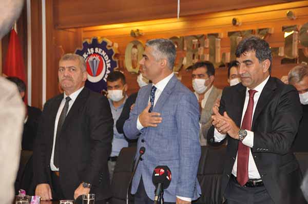 Özçelik-İş Sendikasında İşçi Sendika Omuz Omuza Verdi